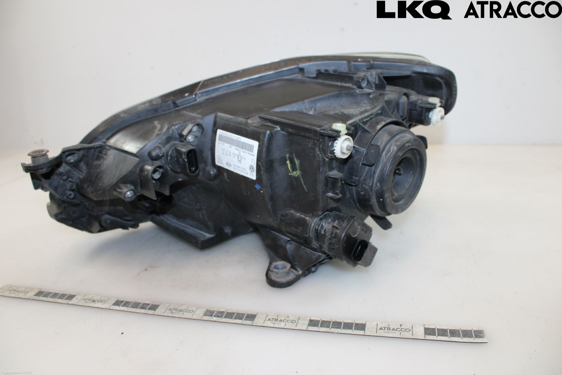 Volkswagen VW UP! / E-UP! Strålkastare Höger