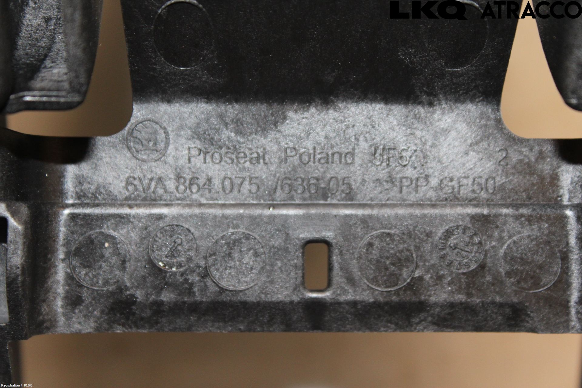 Skoda FABIA 22- Inredning Armstöd