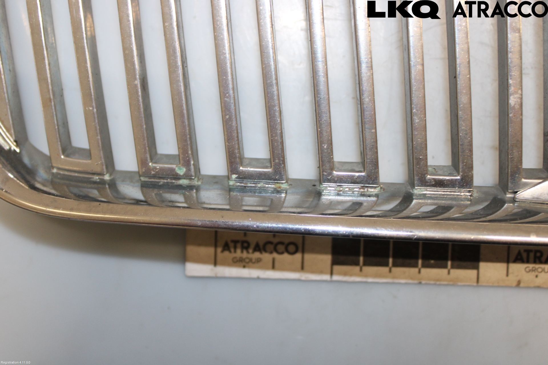 Volvo V50 04-07 Grill Komp