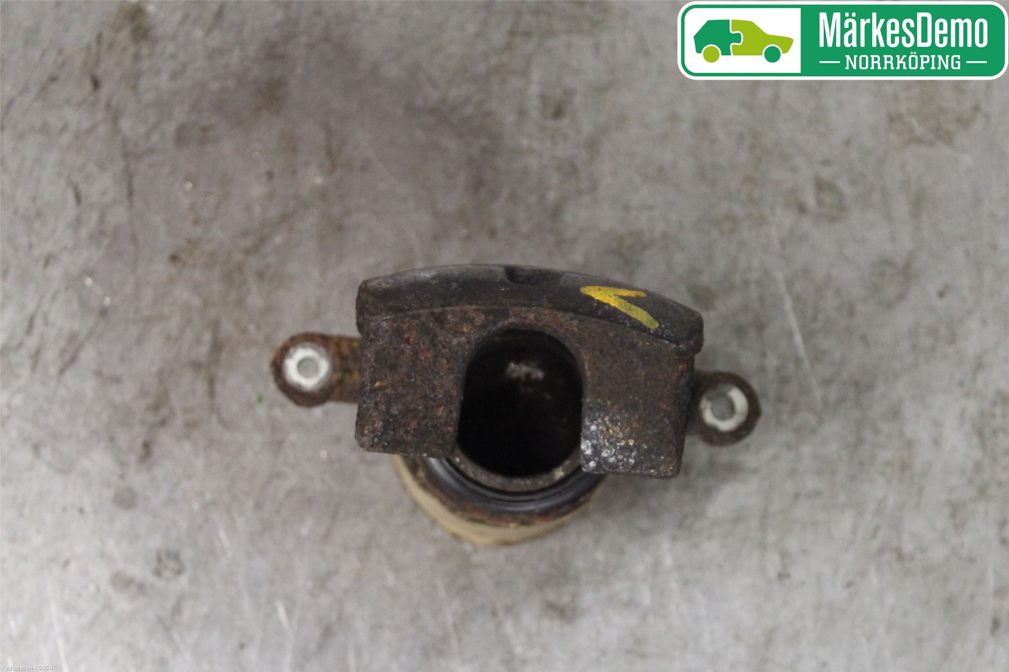 Mazda 2 (DE) 08-15 Bromsok Fram Vänster