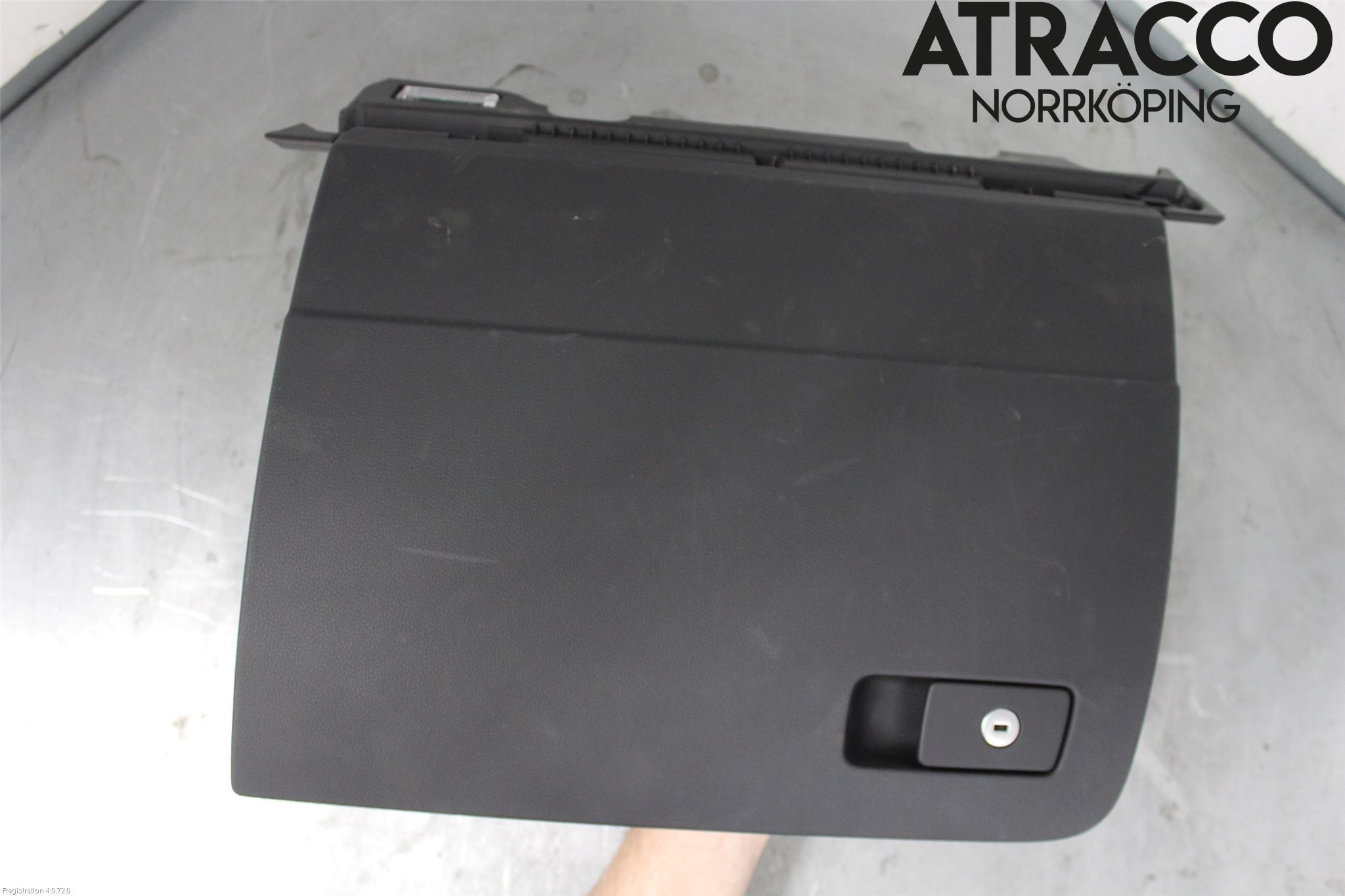 Volkswagen VW PASSAT 15-19 Handskfack