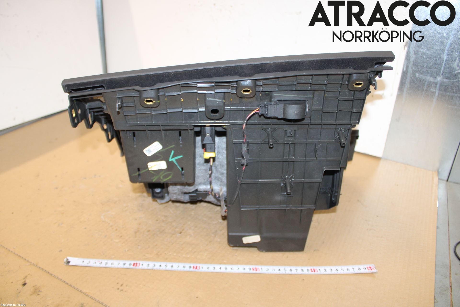 Audi Q5/SQ5 17- Handskfack