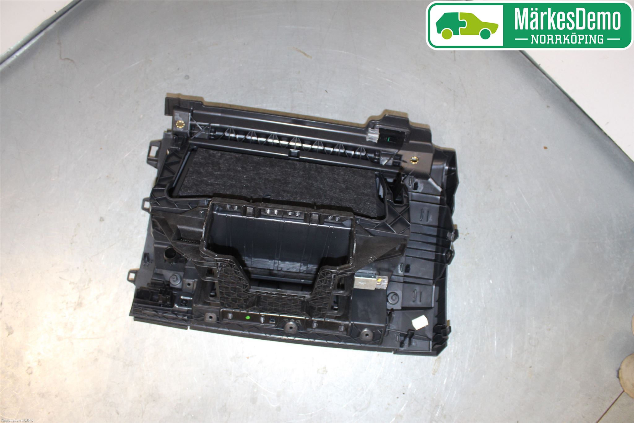 Skoda KAROQ 18- Handskfack