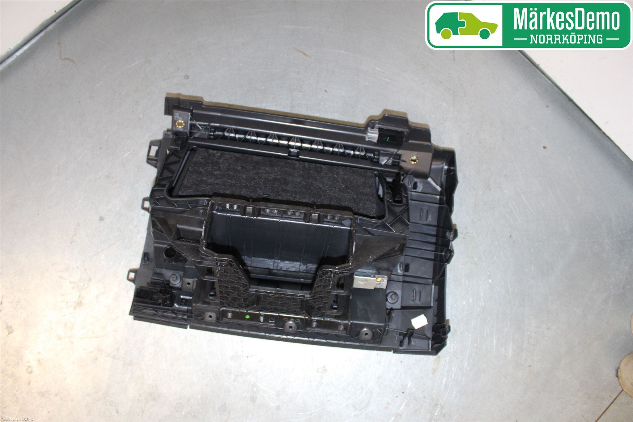 Skoda KAROQ 18- Handskfack