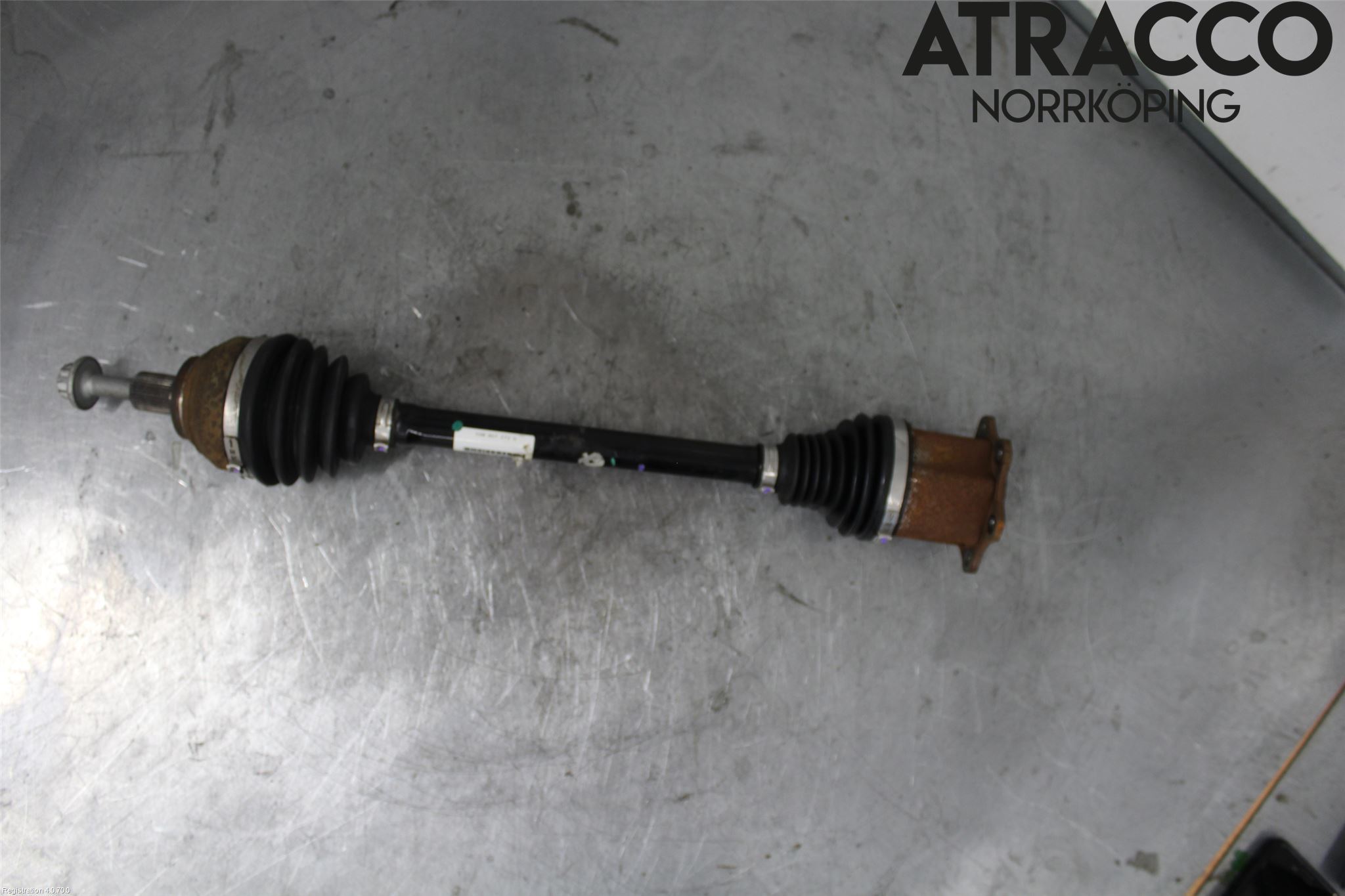 Cupra ATECA 19- Drivaxel Fram Höger