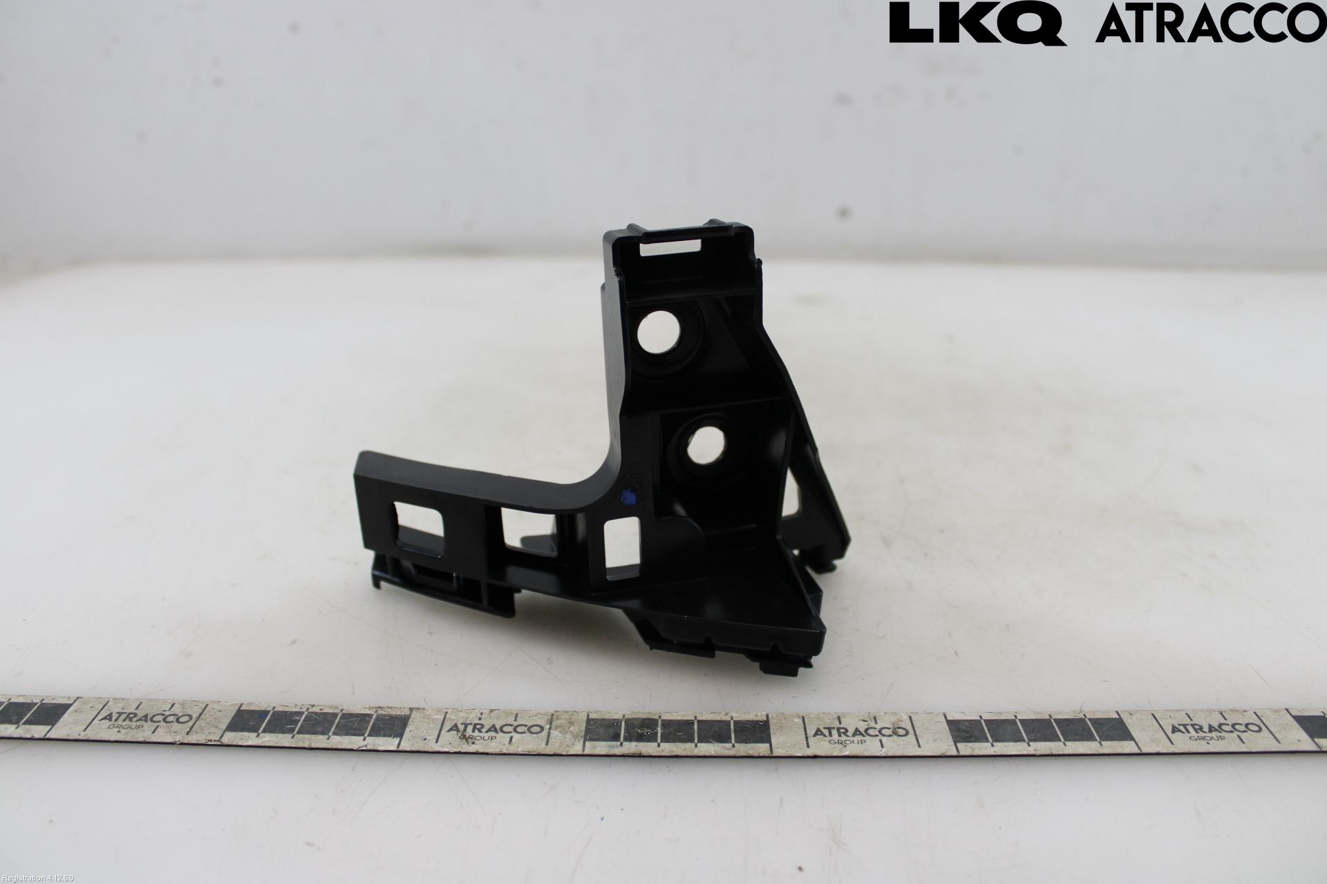 Volkswagen VW GOLF / E-GOLF VII 13-20 Stötfångarfäste Bak Hö