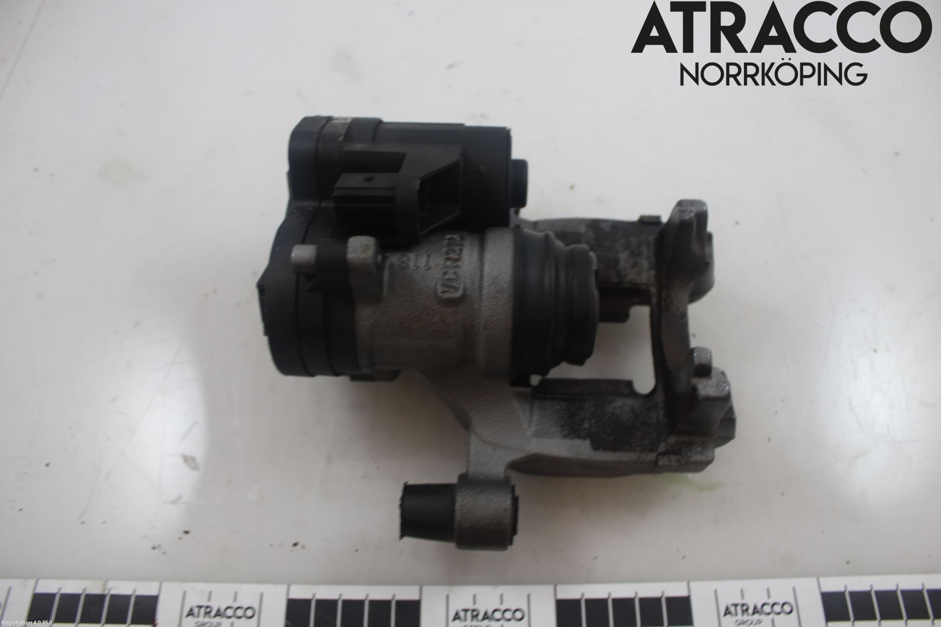 Skoda SUPERB 16-24 Bromsok Bak Höger