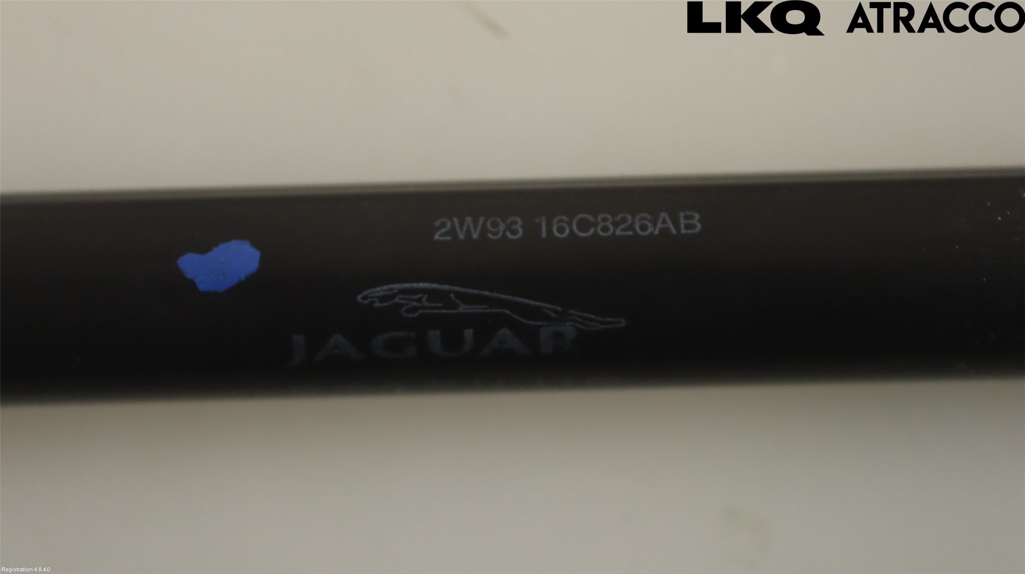 Jaguar XJ X350        03-09 Gasfjäder Motorhuv