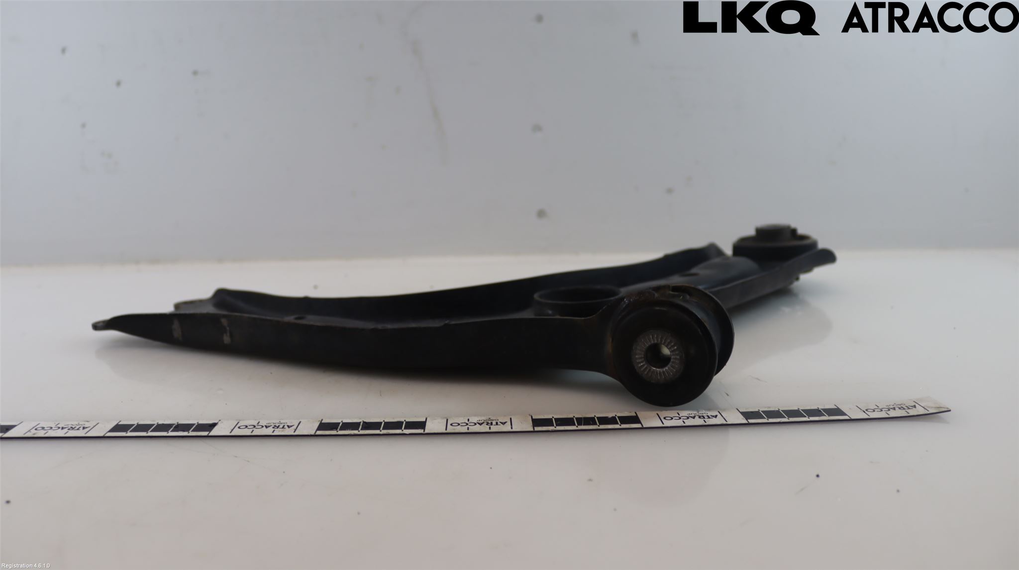 Volkswagen VW PASSAT 15-19 Bärarm Fram Undre Vä