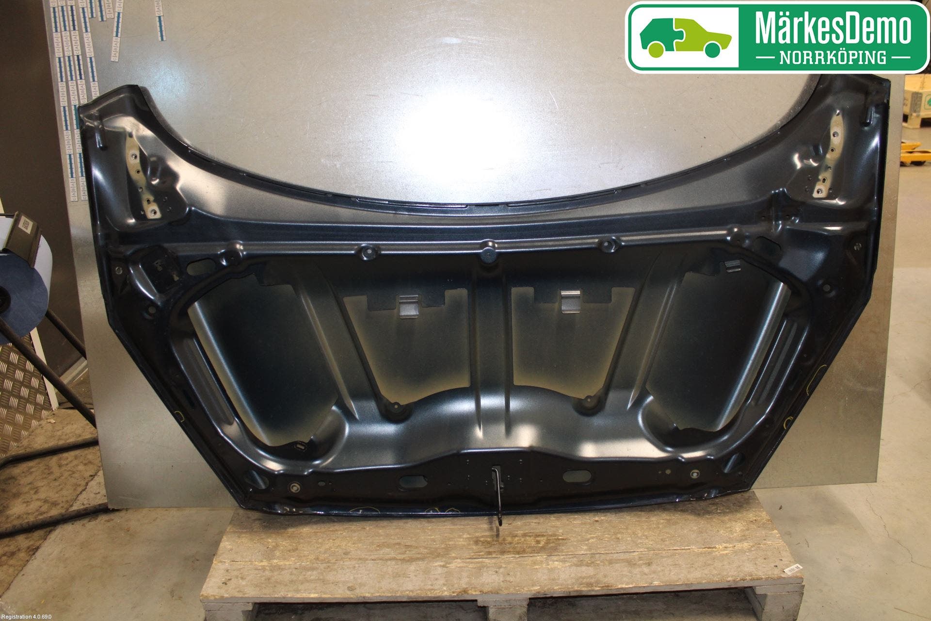 Peugeot 308 08-13 Huv Fram