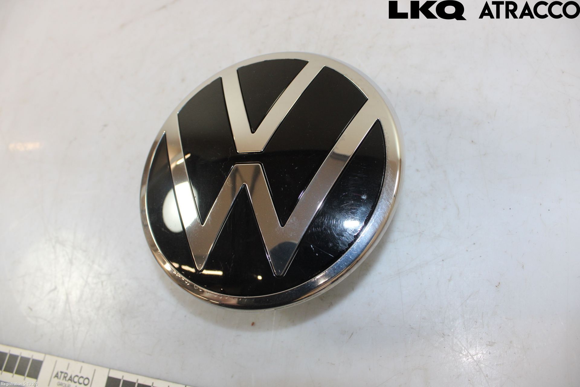 Volkswagen VW GOLF / E-GOLF VIII 20- Emblem