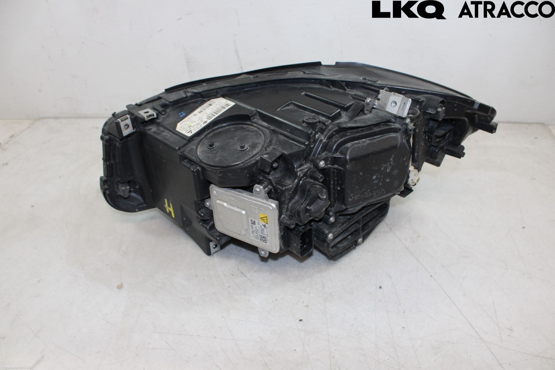 BMW 5 F10/F11/F18 09-17 Strålkastare Höger