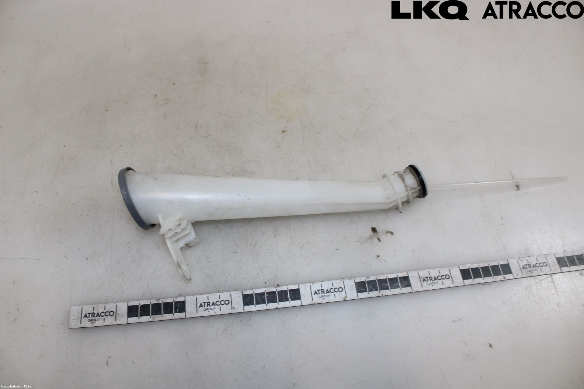 Nissan PULSAR Spolartank Påfyllningsrör