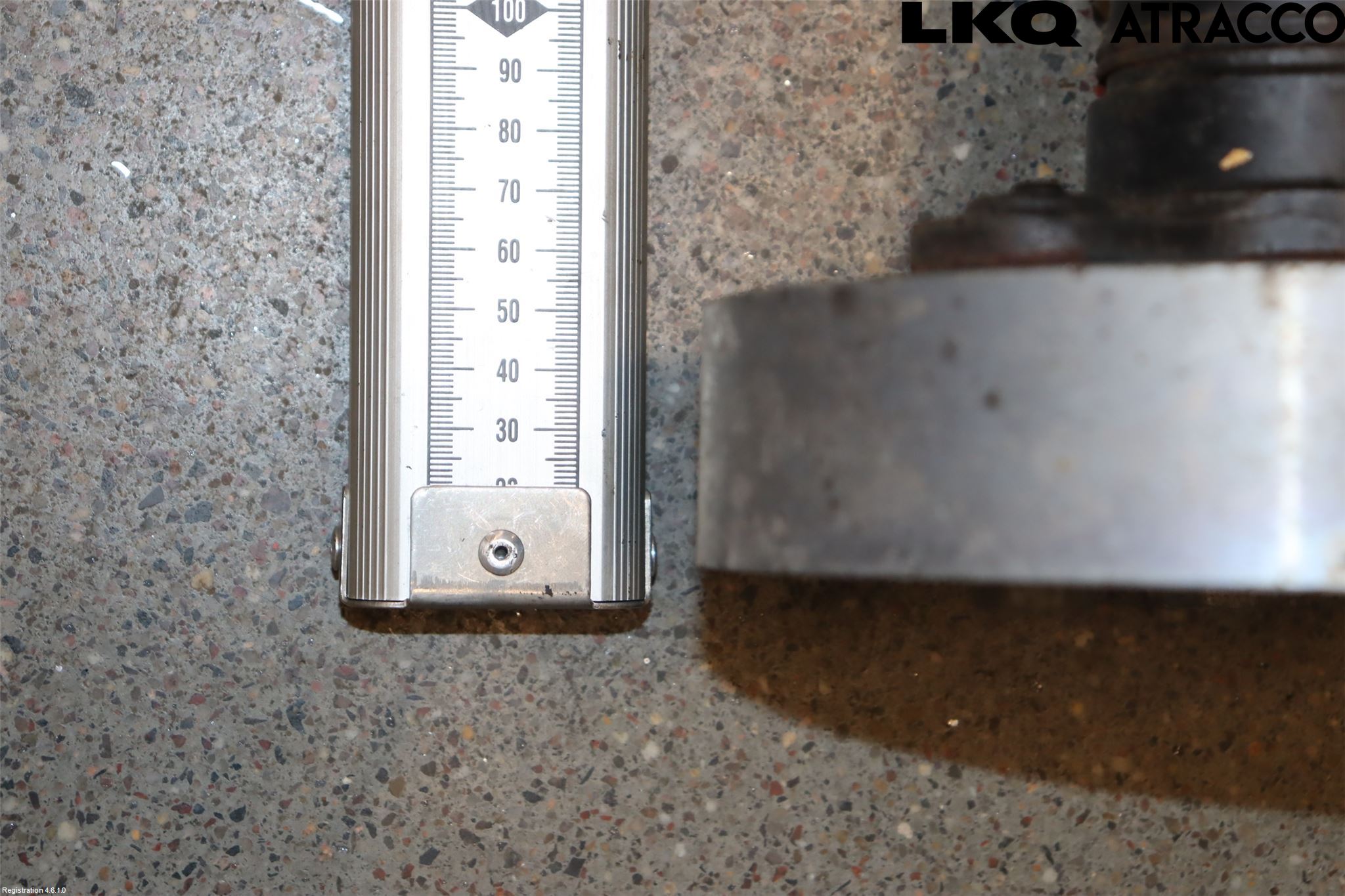 Volkswagen VW TIGUAN 16-24 Mellanaxel Mitt