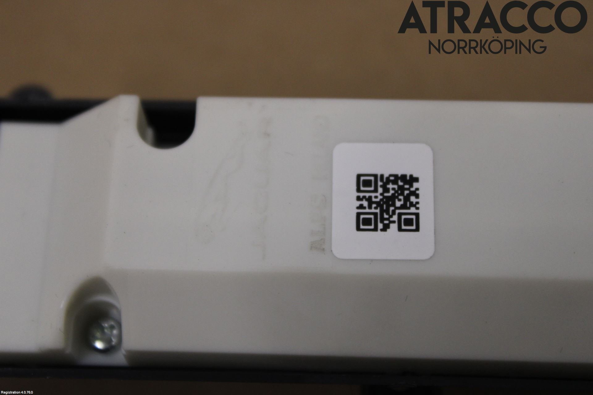 Jaguar I-PACE 18- Strömställare Nivåreglering