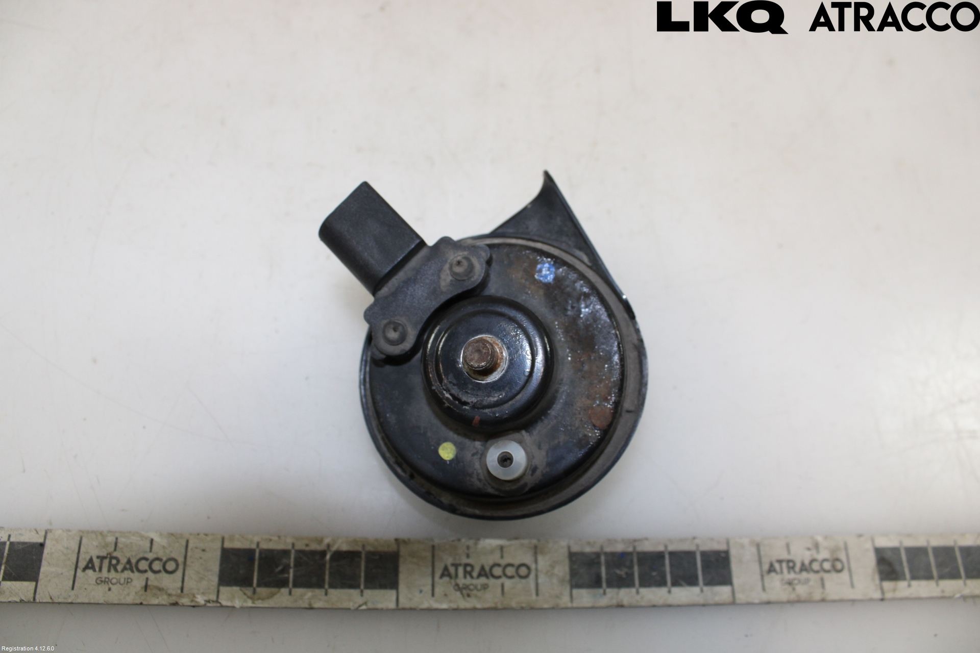 Volkswagen VW CADDY      04-10 Signalhorn