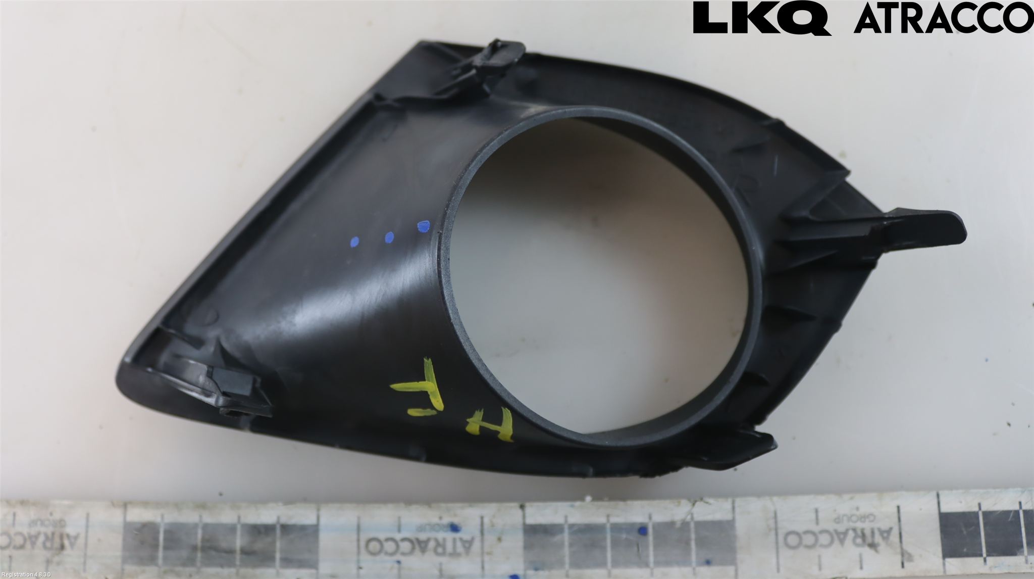 Toyota AURIS 10-12 Grilldel Höger