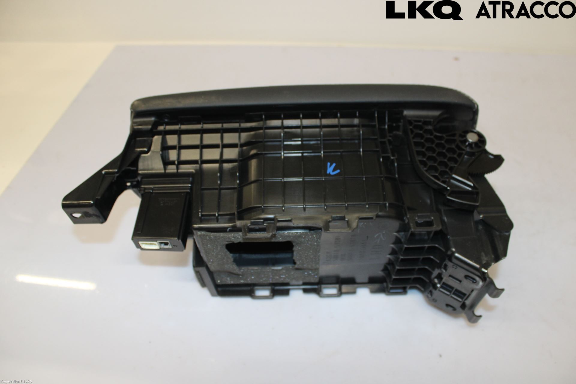 Lexus IS 250/350 14-20 Inredning Armstöd