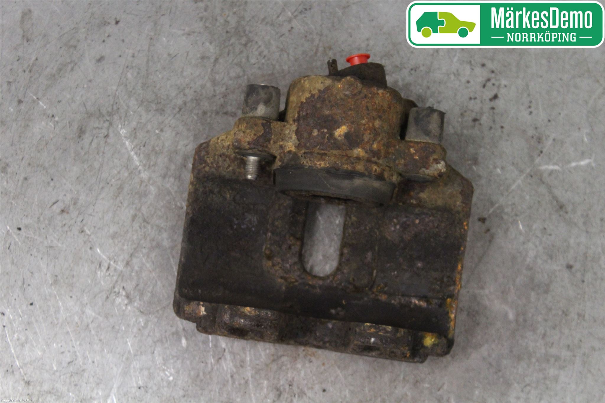 Volkswagen VW CADDY      04-10 Bromsok Fram Höger