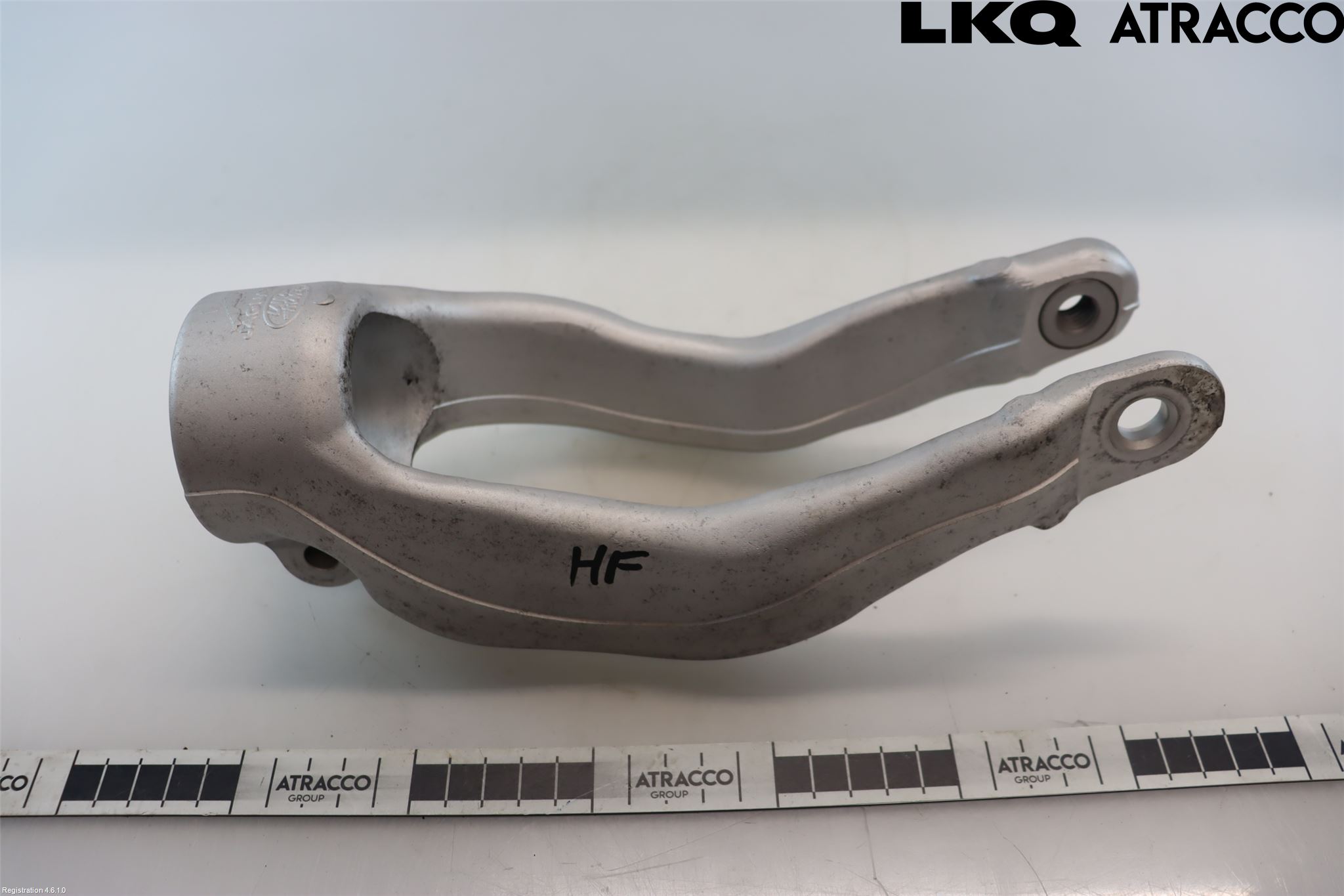 Jaguar F-PACE Fjäderben Fram Höger