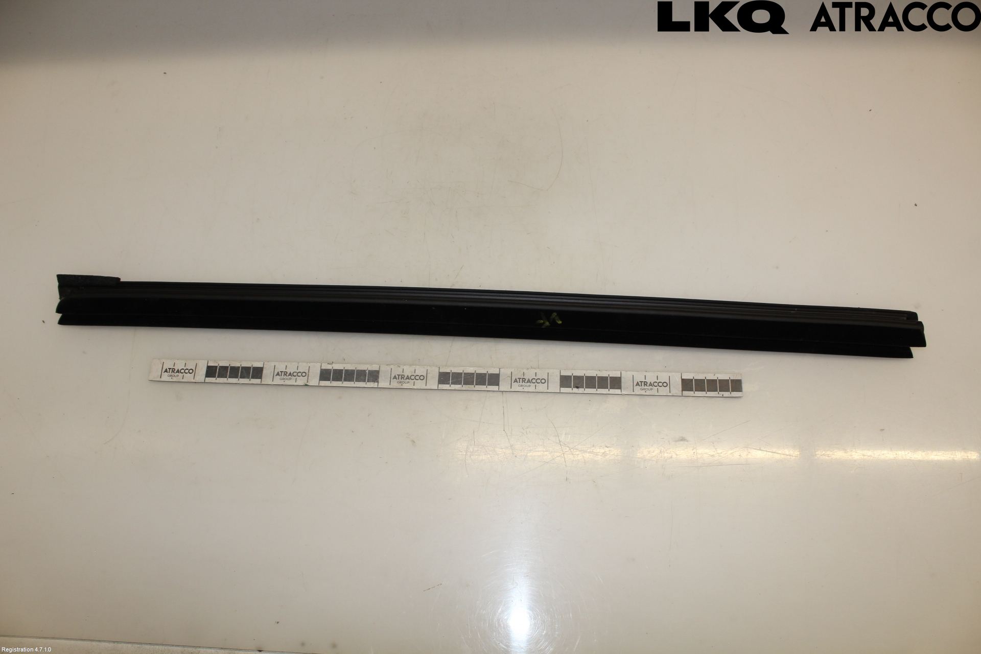 Mazda CX-30 20- Dörr Dekorlist Fram Vä