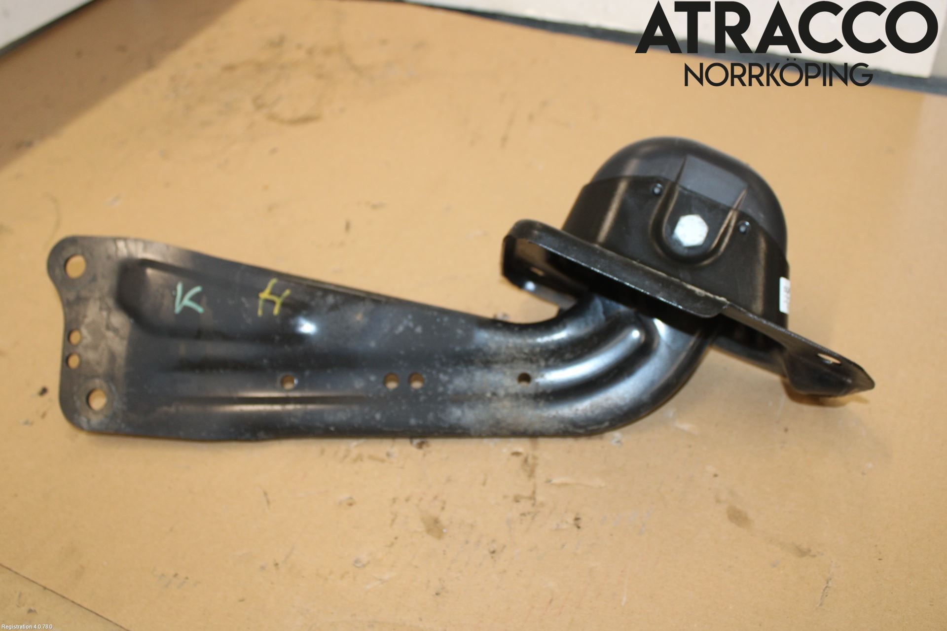 Volkswagen VW TIGUAN 16-24 Bärarm Bak Höger