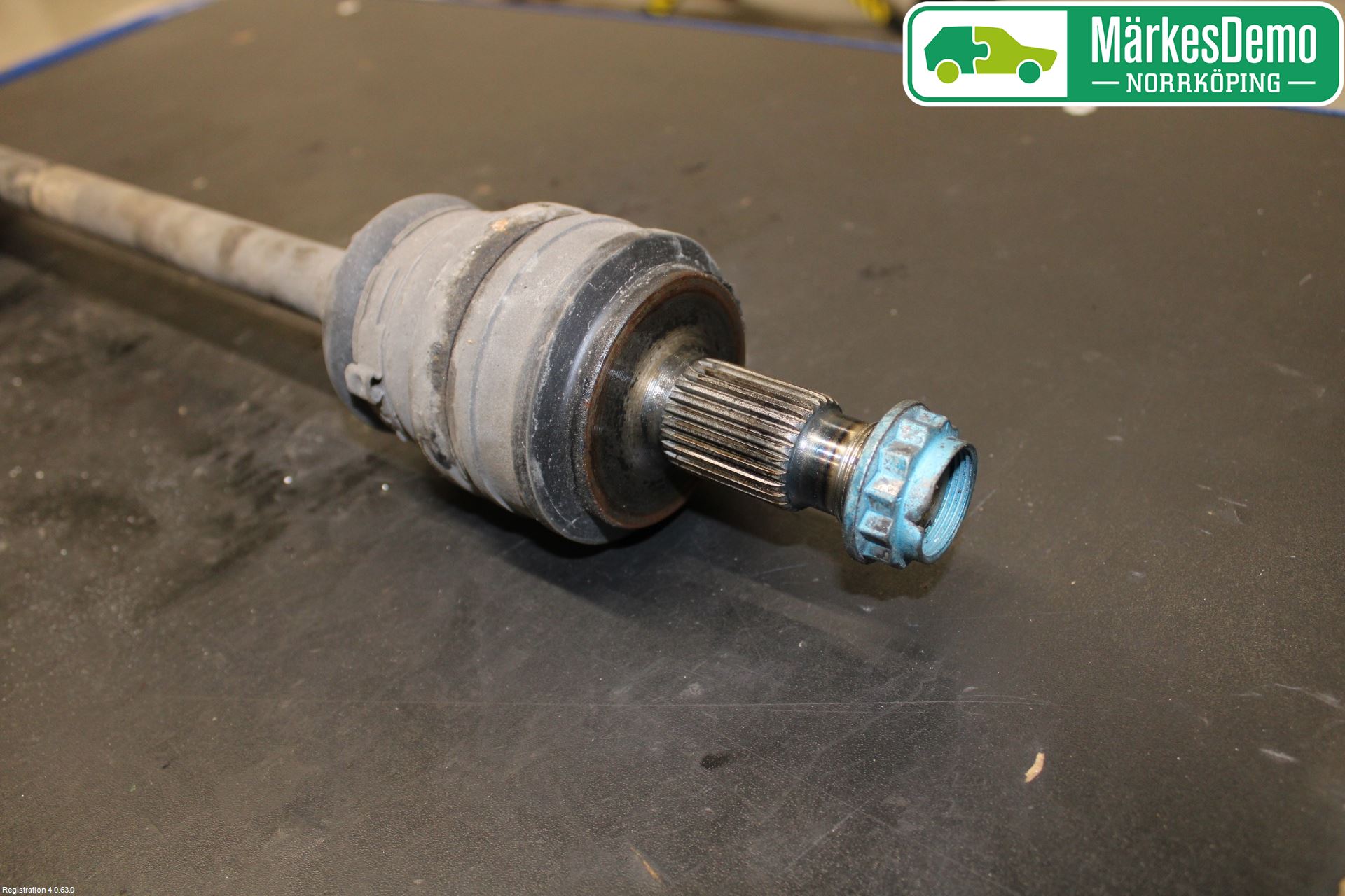 Mercedes-Benz MB C-KLASS (W205) 14-21 Drivaxel Bak Höger