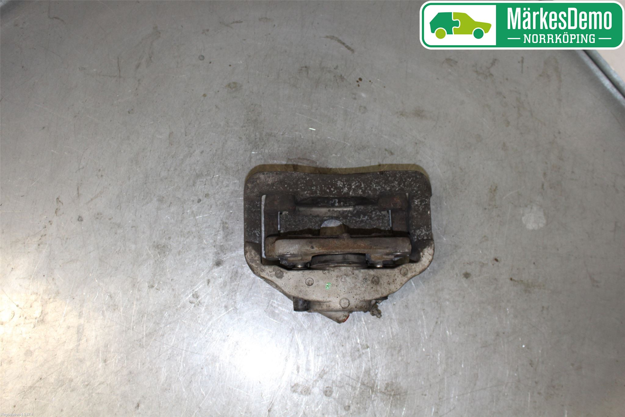 BMW 5 E60/61 Sed/Tou 02-10 Bromsok Fram Höger