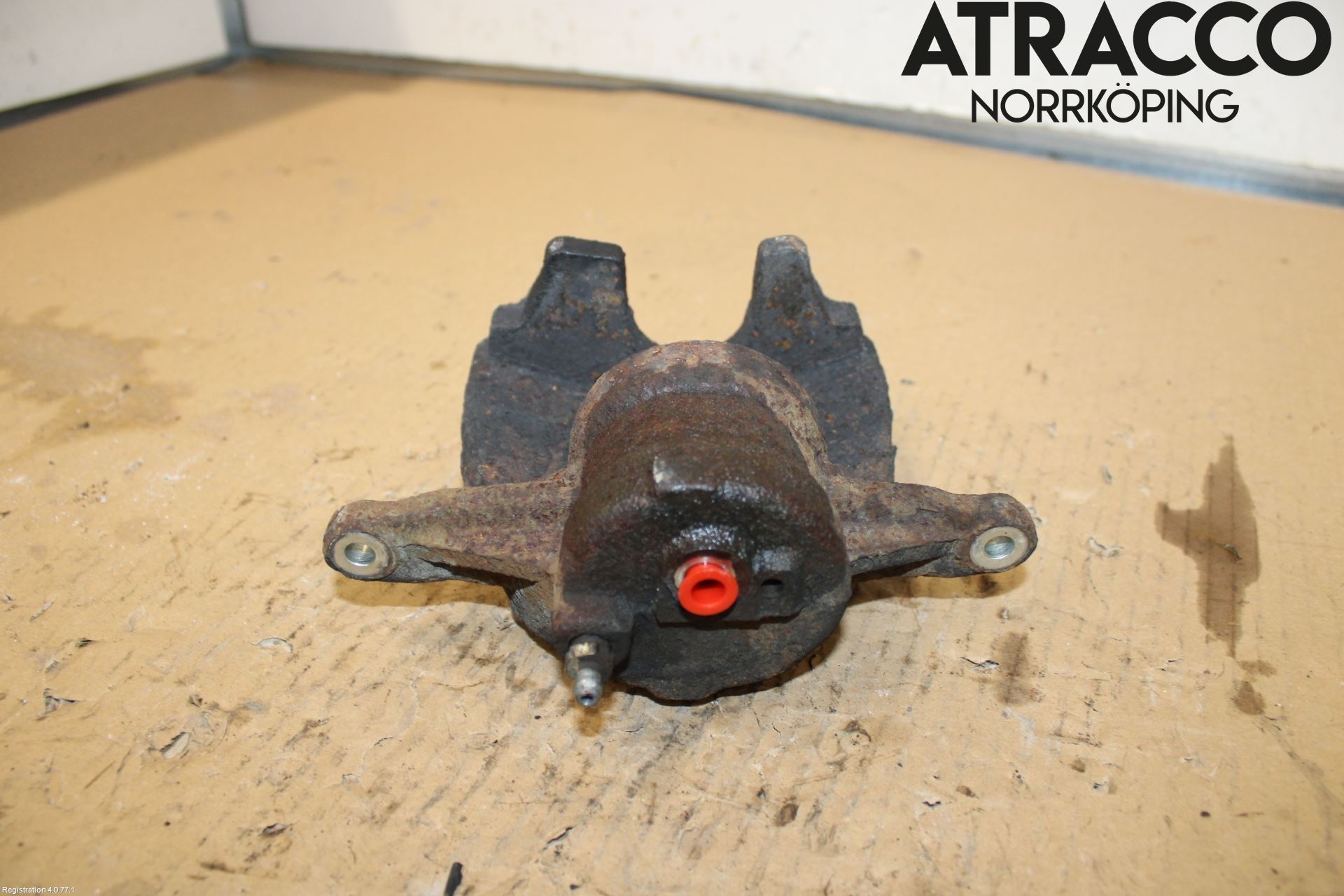 Toyota AVENSIS 03-06 Bromsok Fram Höger