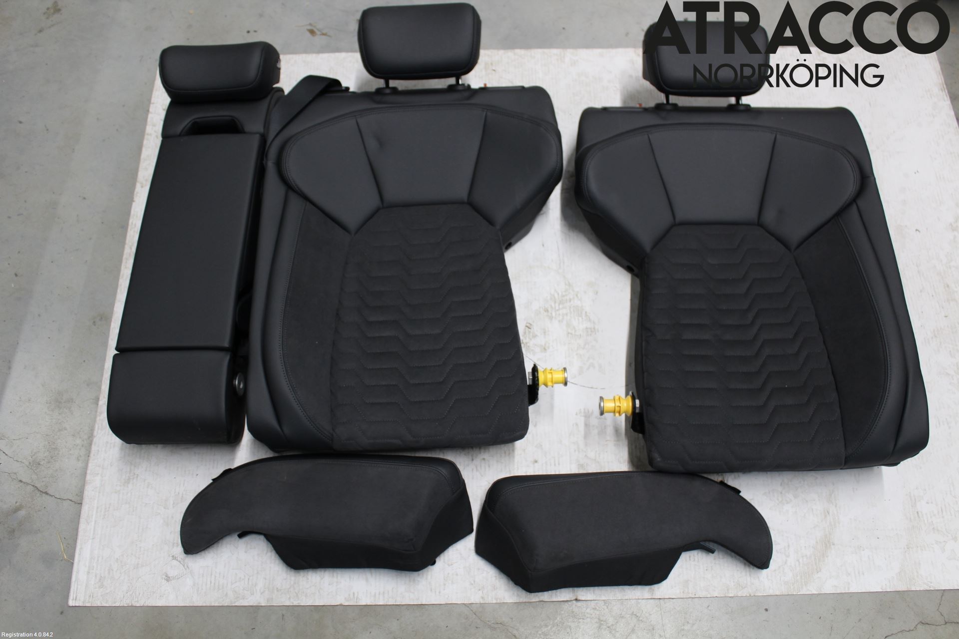 Audi E-TRON GT FW 21- Inredning Baksäte