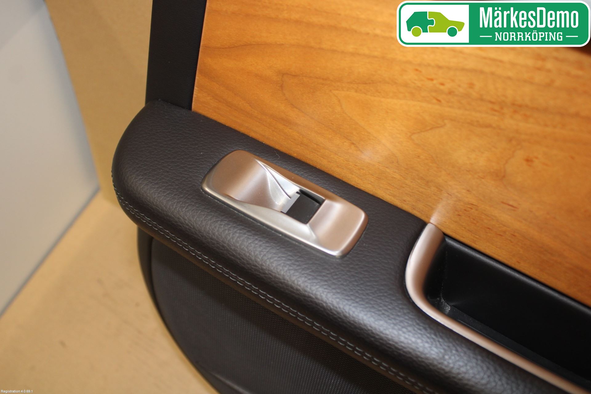 Jaguar XF 08-15 Dörrklädsel Hö