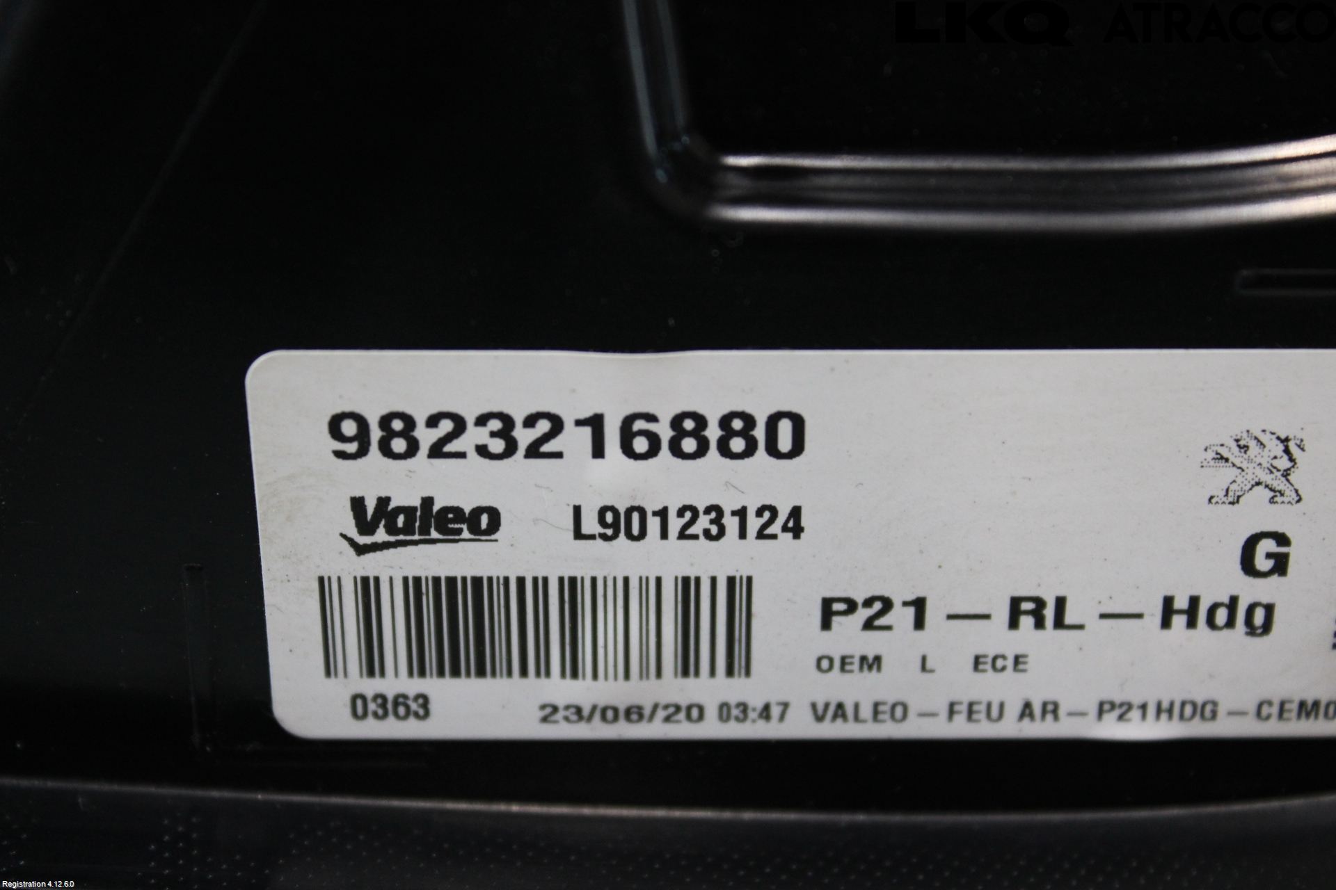 Peugeot 208/E-208 20- Bakljus Vänster