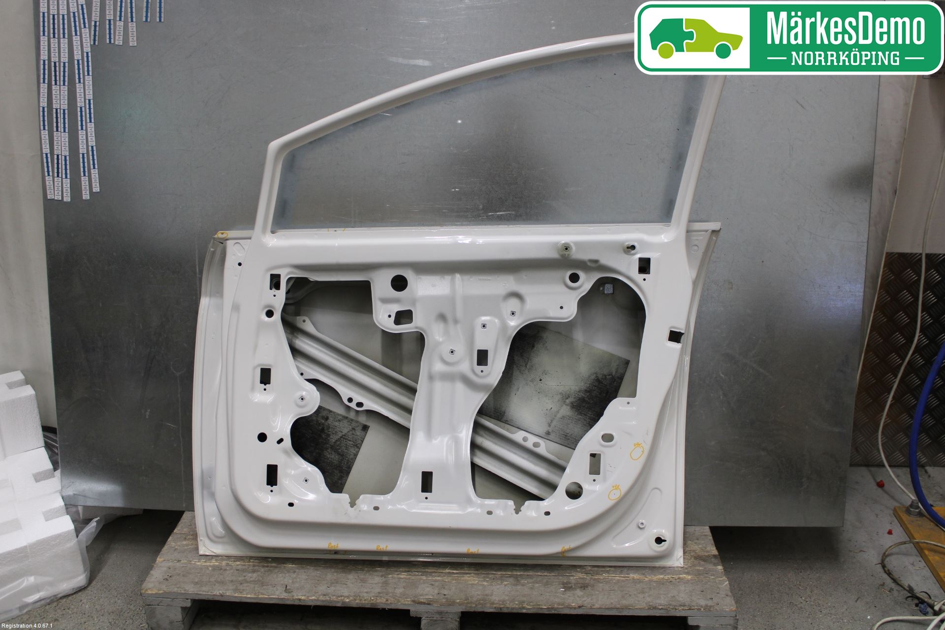 Seat LEON 06-12 Dörr Fram Höger