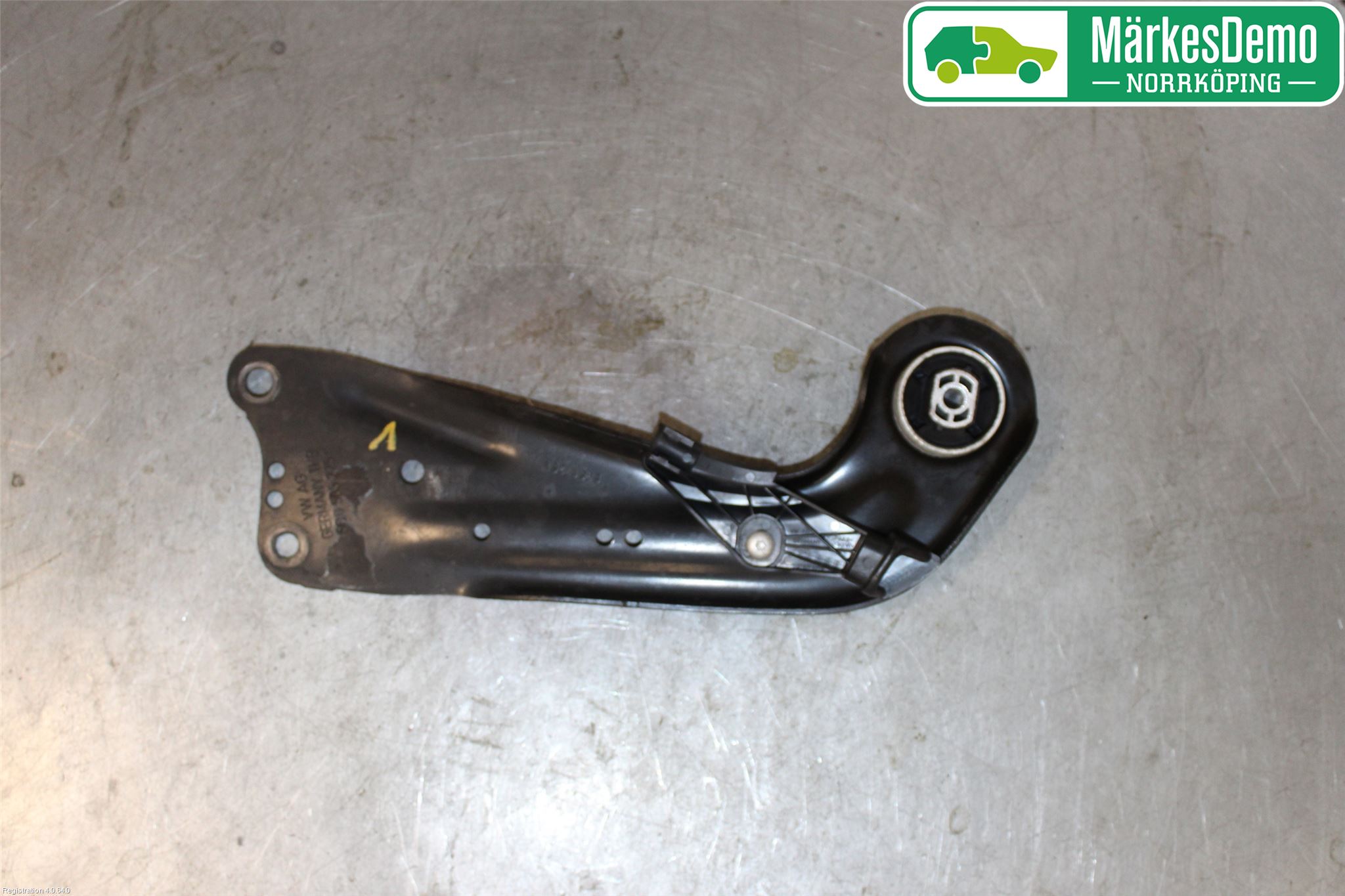 Skoda OCTAVIA (5E) 13-20 Bärarm Bak Vänster