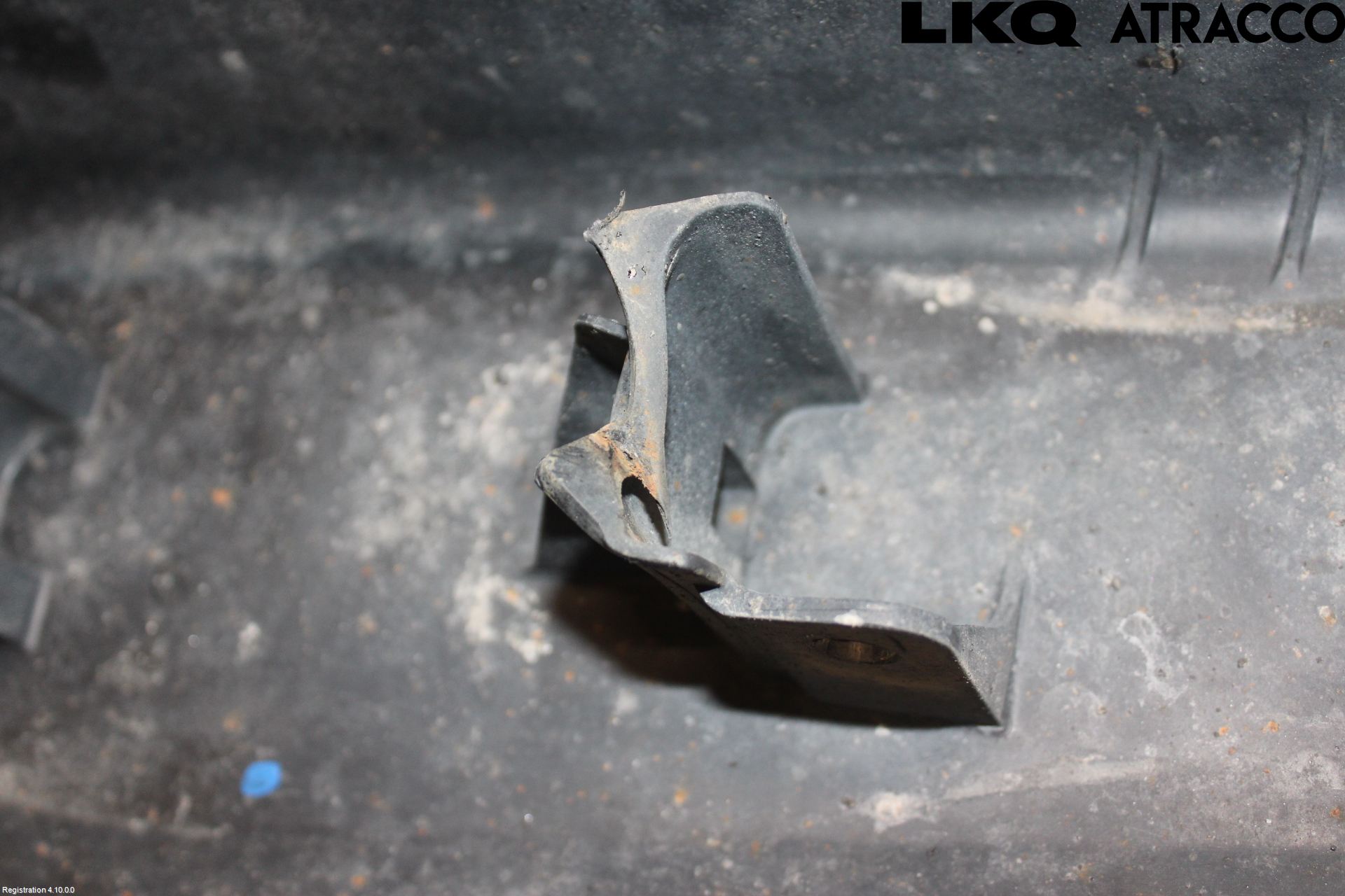 Audi A4/S4 B9 16-19 Stänkskydd