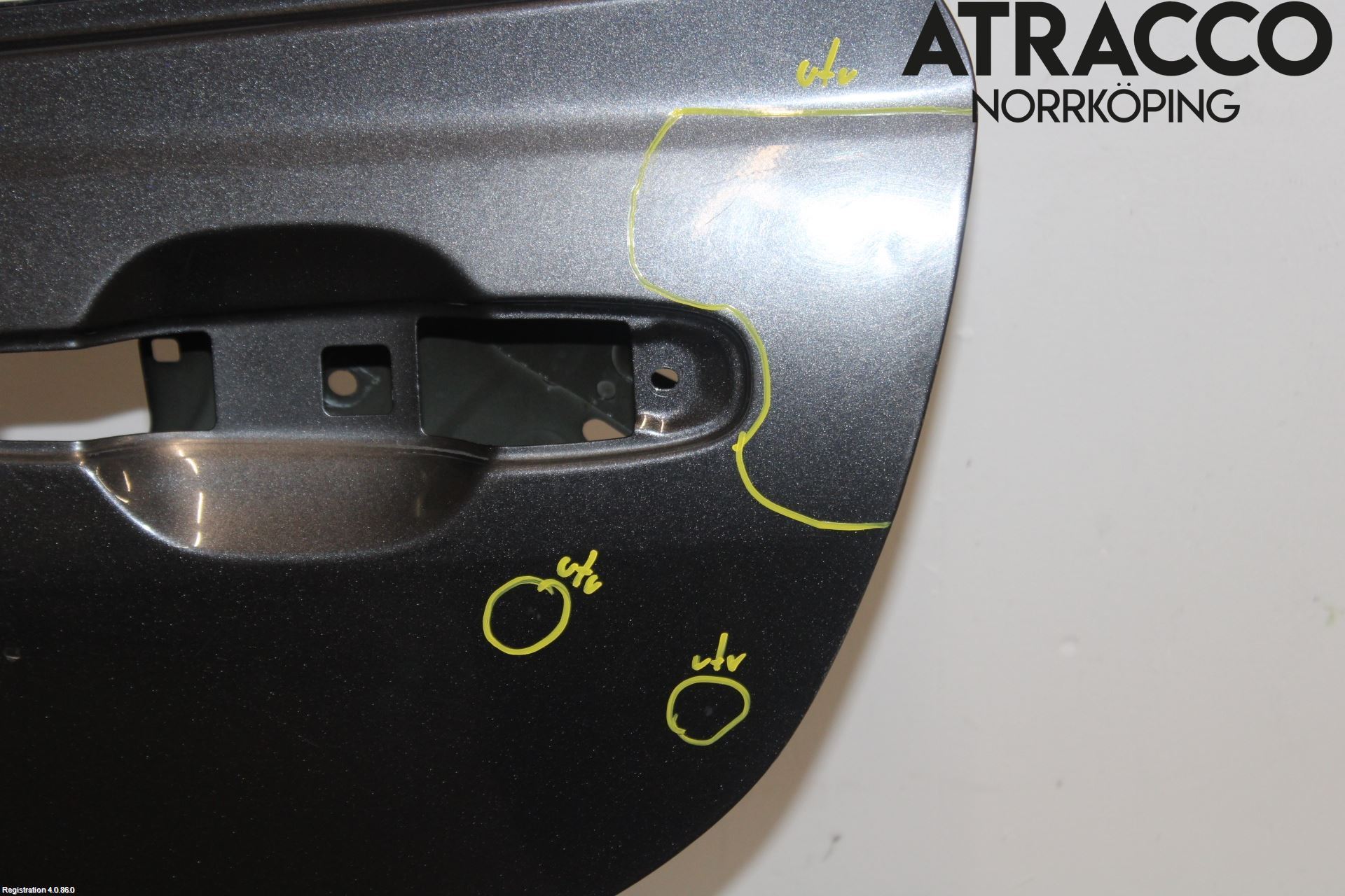 Lexus IS 200/300   99-05 Dörr Bak Vänster