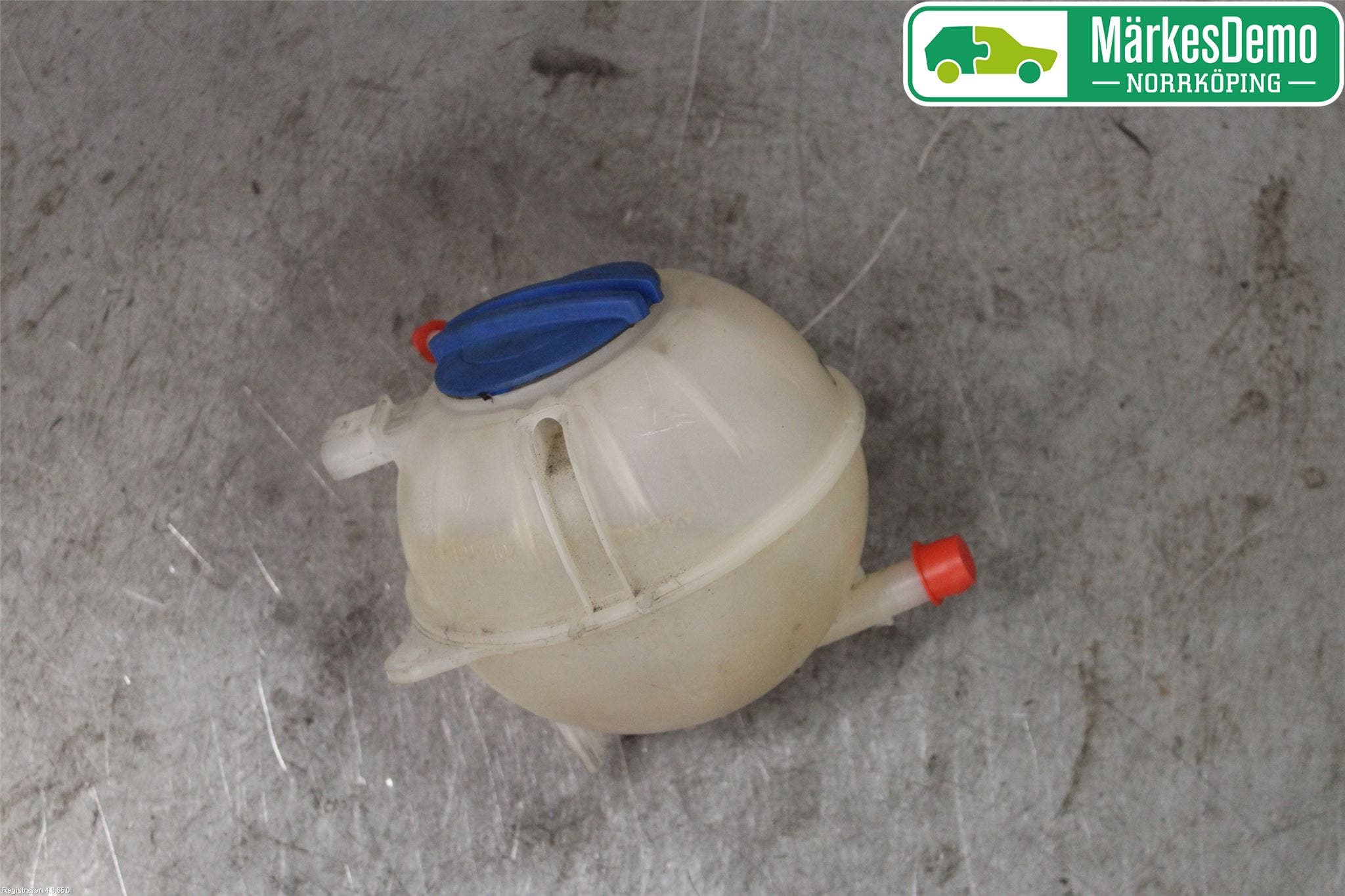 Volkswagen VW POLO 10-17 Expansionstank