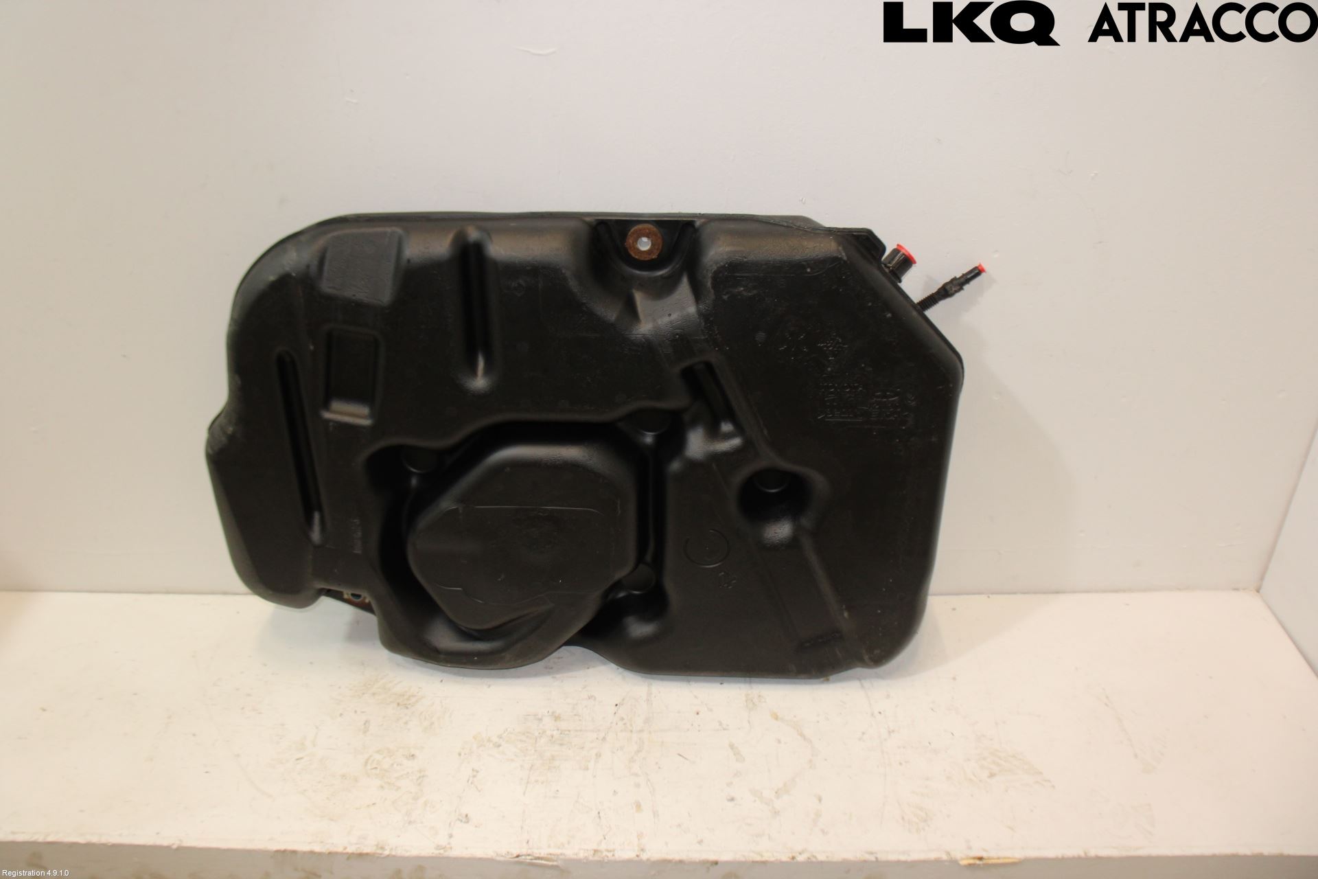 Toyota RAV4 19- Bränsletank