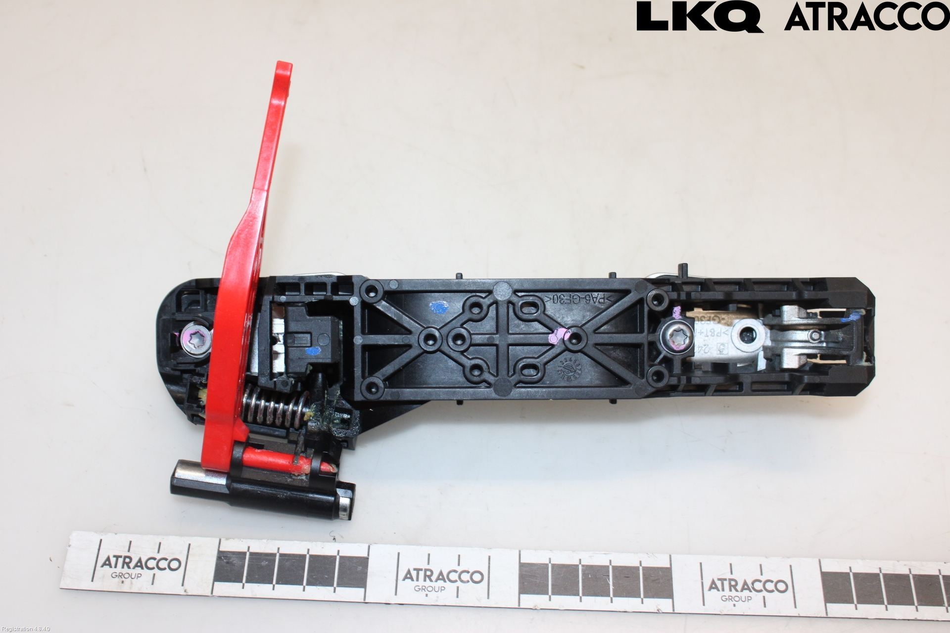 Toyota YARIS XP130 12-14 Dörrhandtag Yttre Hö