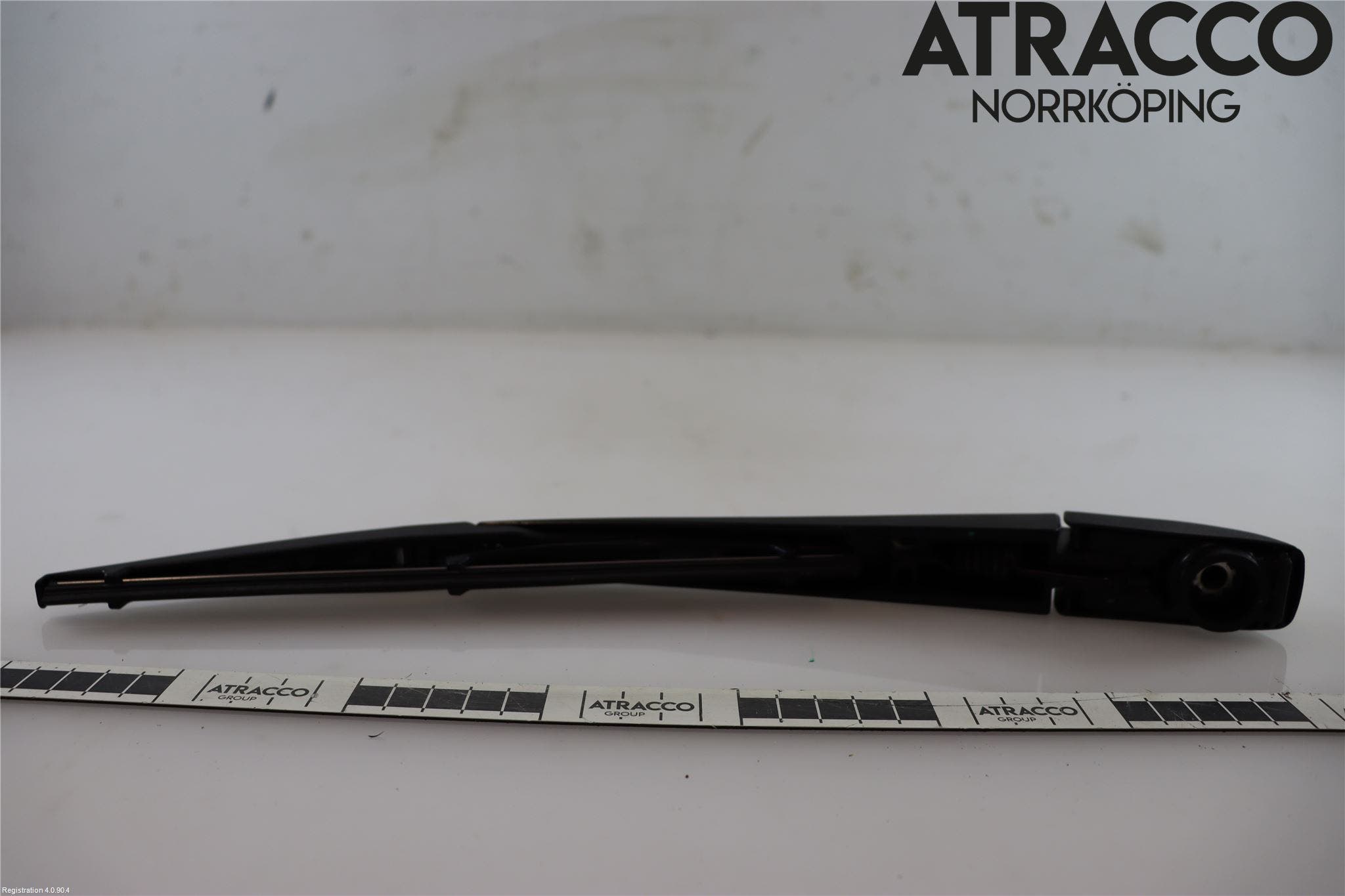 Toyota YARIS XP21 20- Torkararm-Bakruta