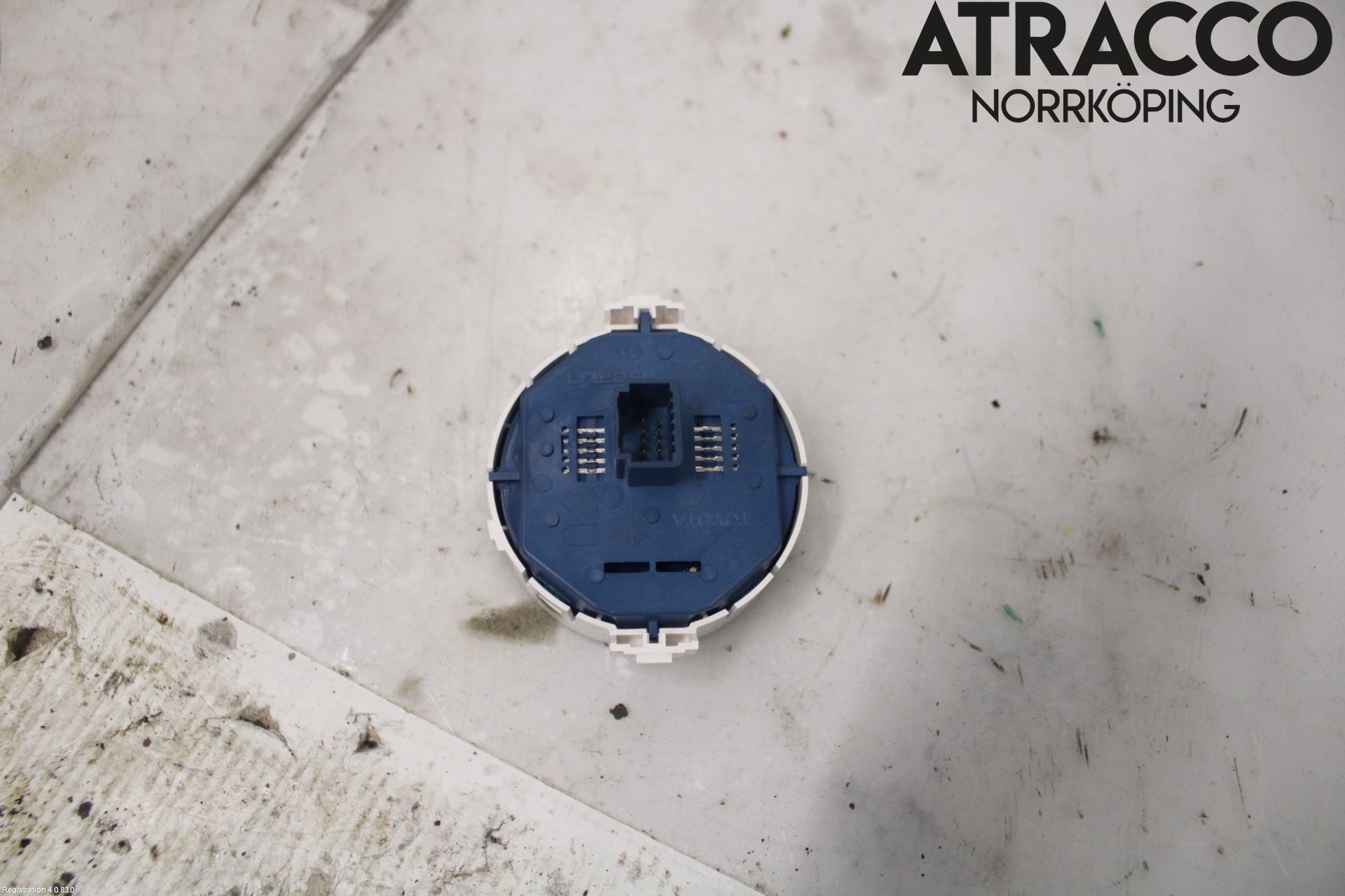 Toyota YARIS XP130 15-20 Strömställare Varnings