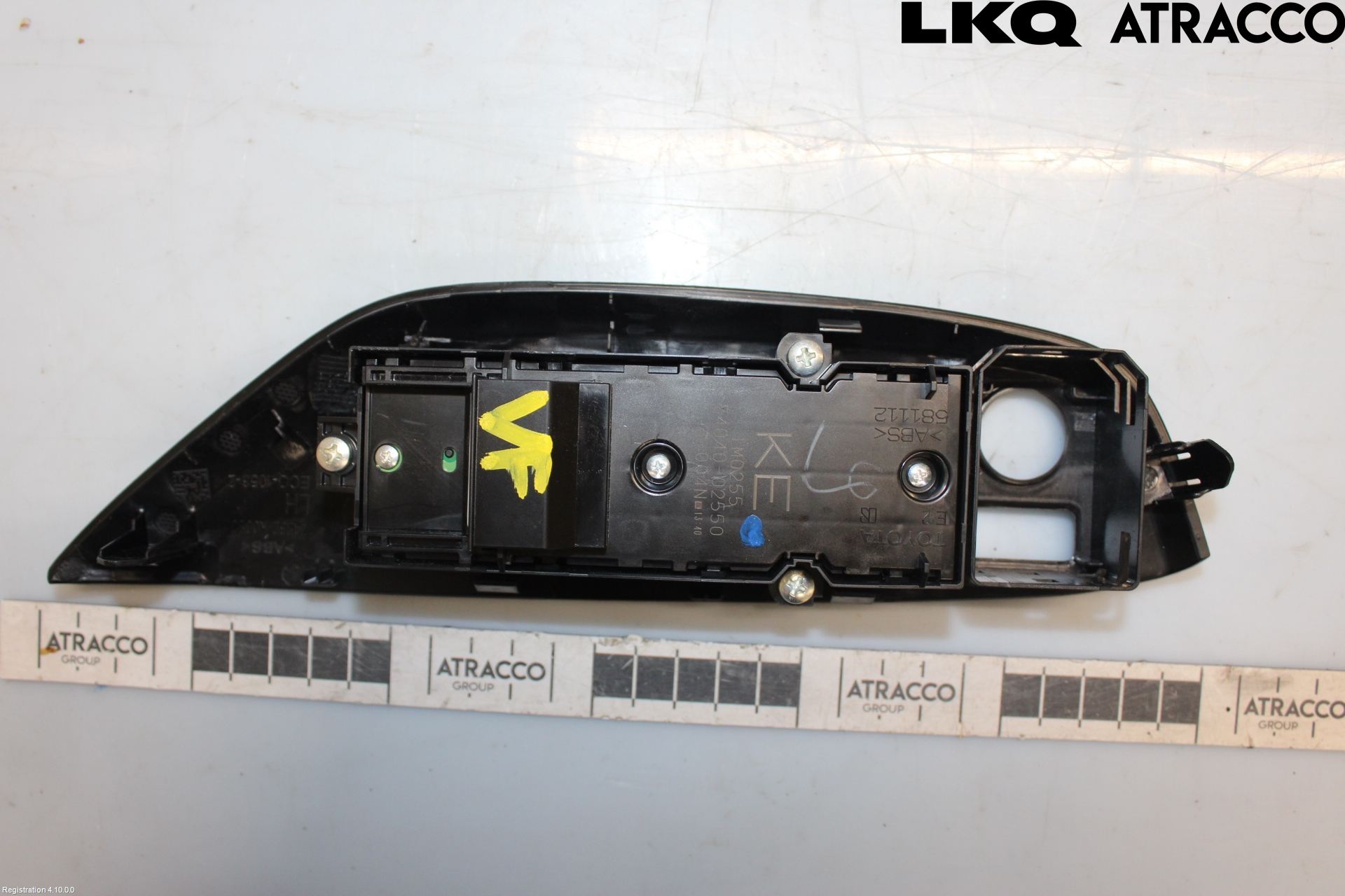 Toyota YARIS CROSS XP21 21- Strömställare Elhiss