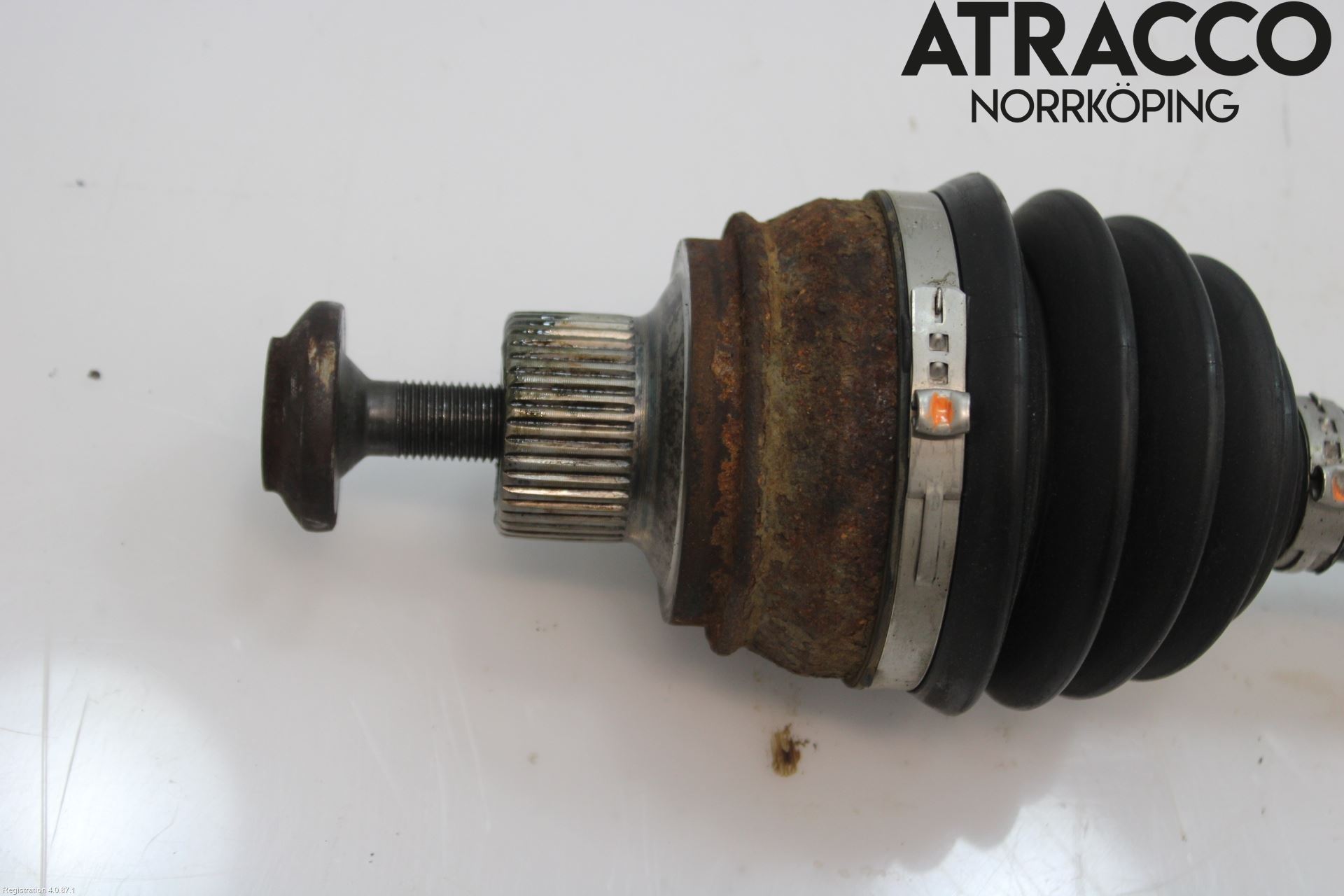 Audi Q5 09-16 Drivaxel Fram Vänster