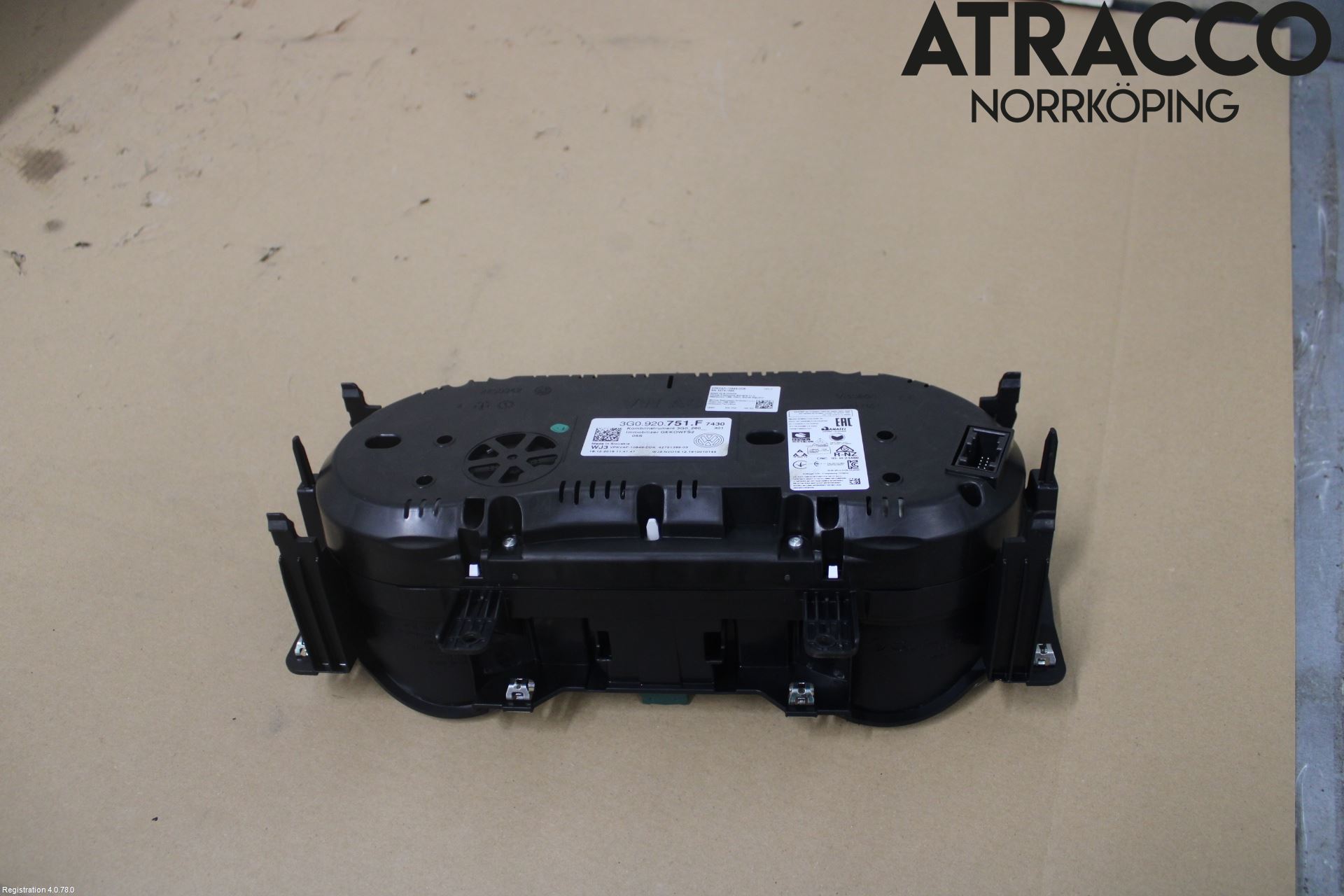 Volkswagen VW PASSAT 15-19 Instrument Komb