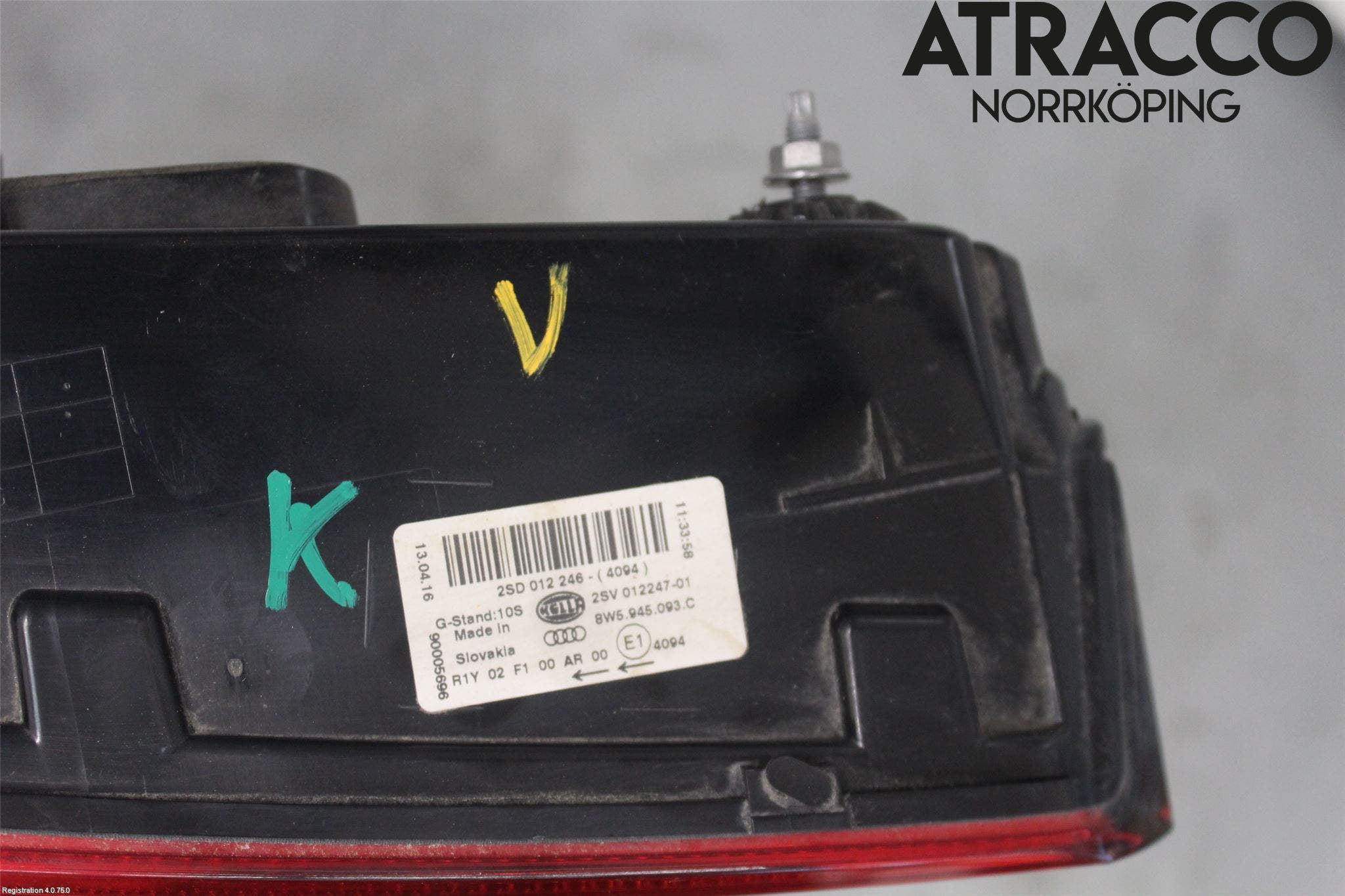 Audi A4/S4 B9 16-19 Bakljus Lucka Vä