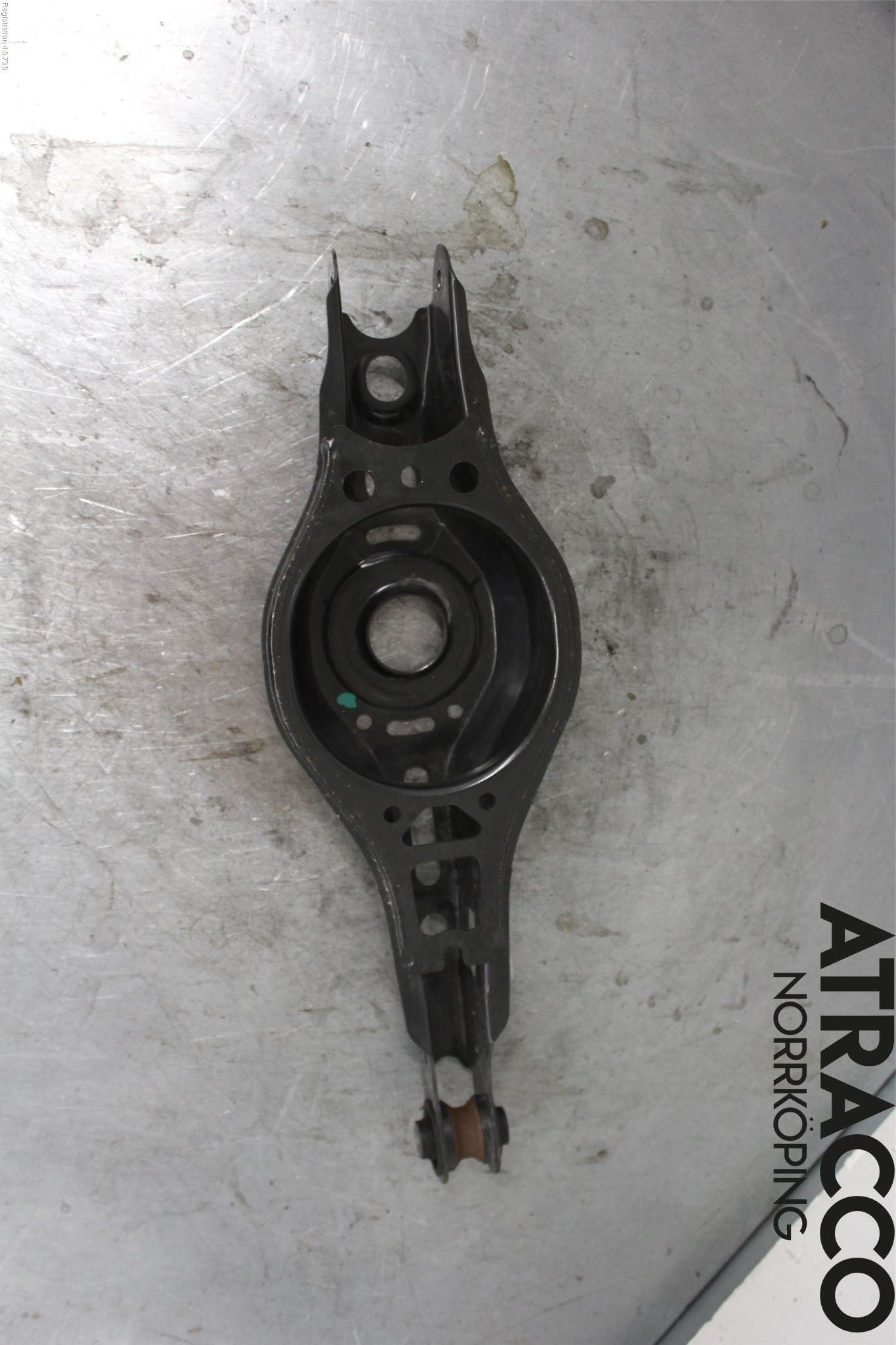 Toyota COROLLA 19- Bärarm Bak Höger