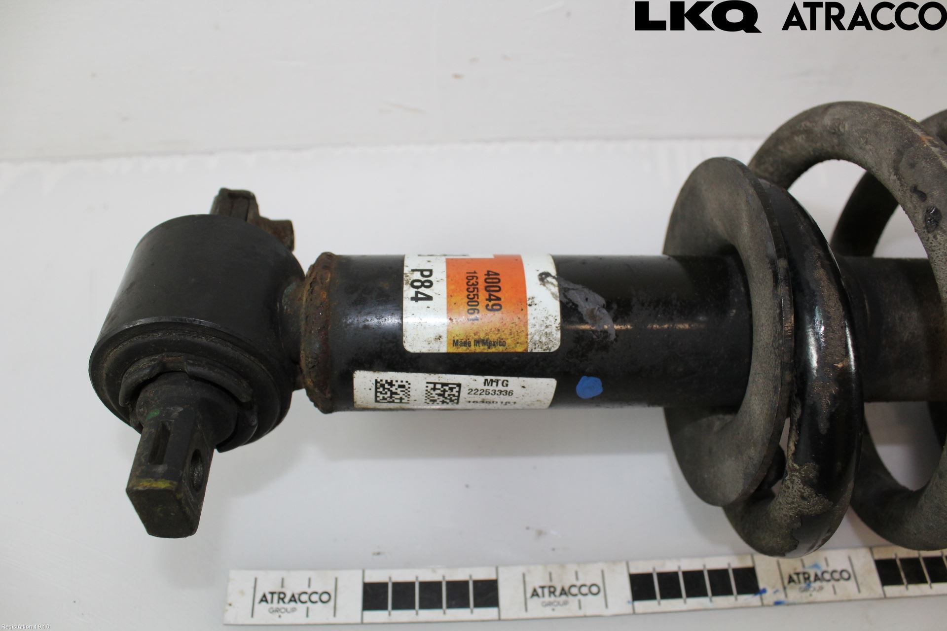 Cadillac ESCALADE Fjäderben Fram Vänster