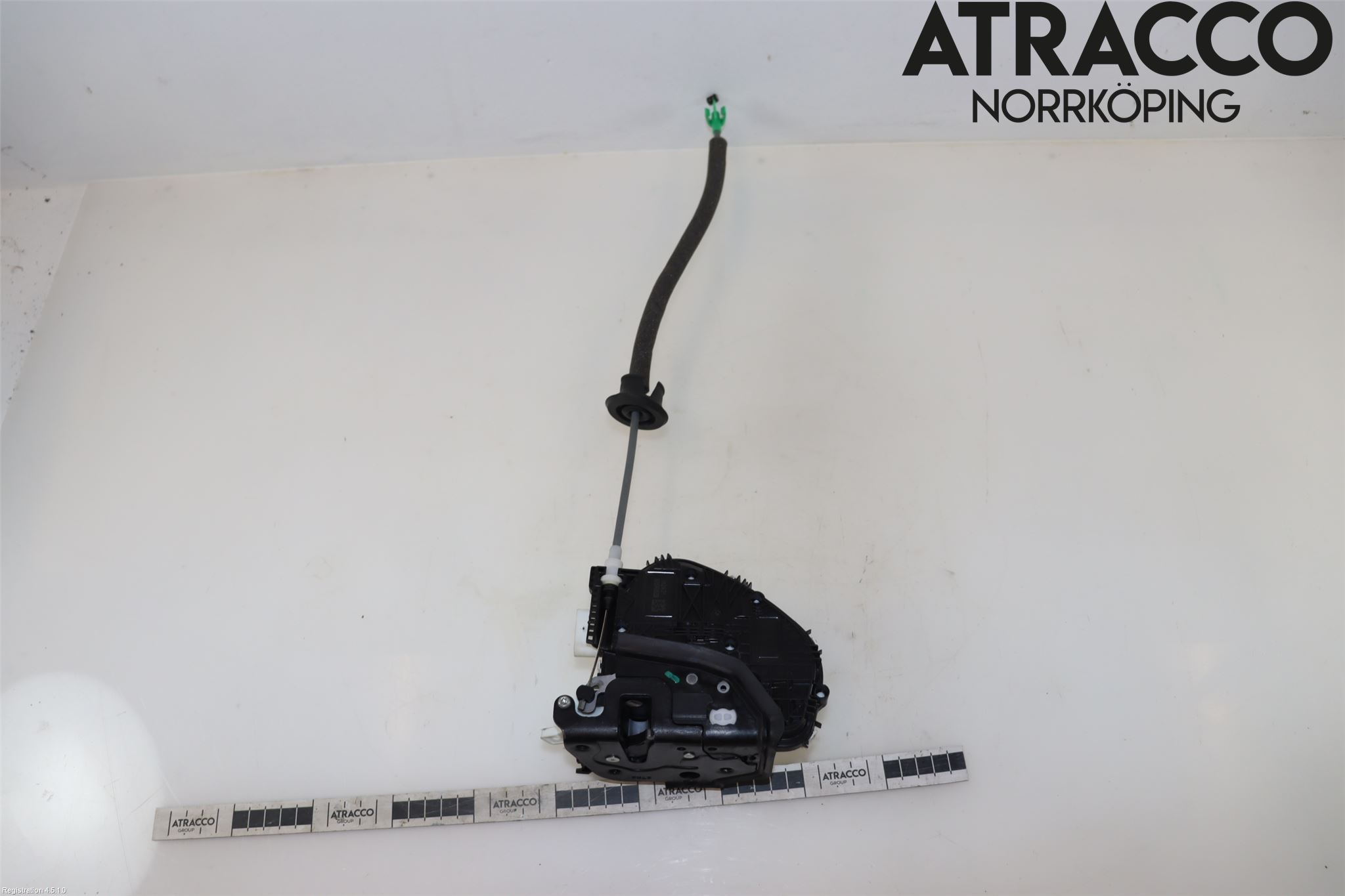 Audi A4/S4 B9 20- Låskista-Dörrlås