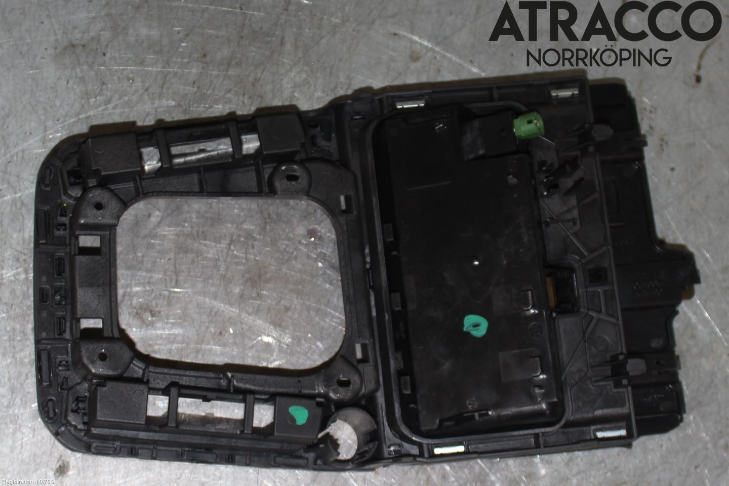 Volkswagen VW PASSAT 15-19 Inredning Sarg Växelspak