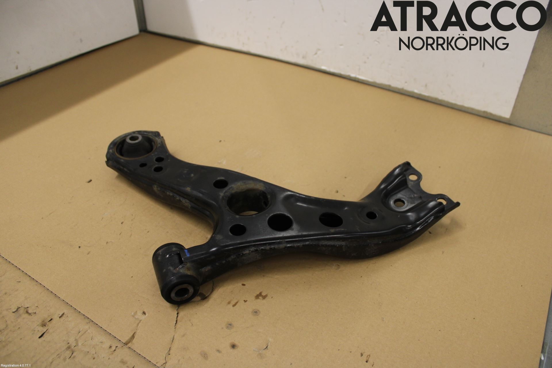 Toyota C-HR 16-23 Bärarm Fram Undre Hö